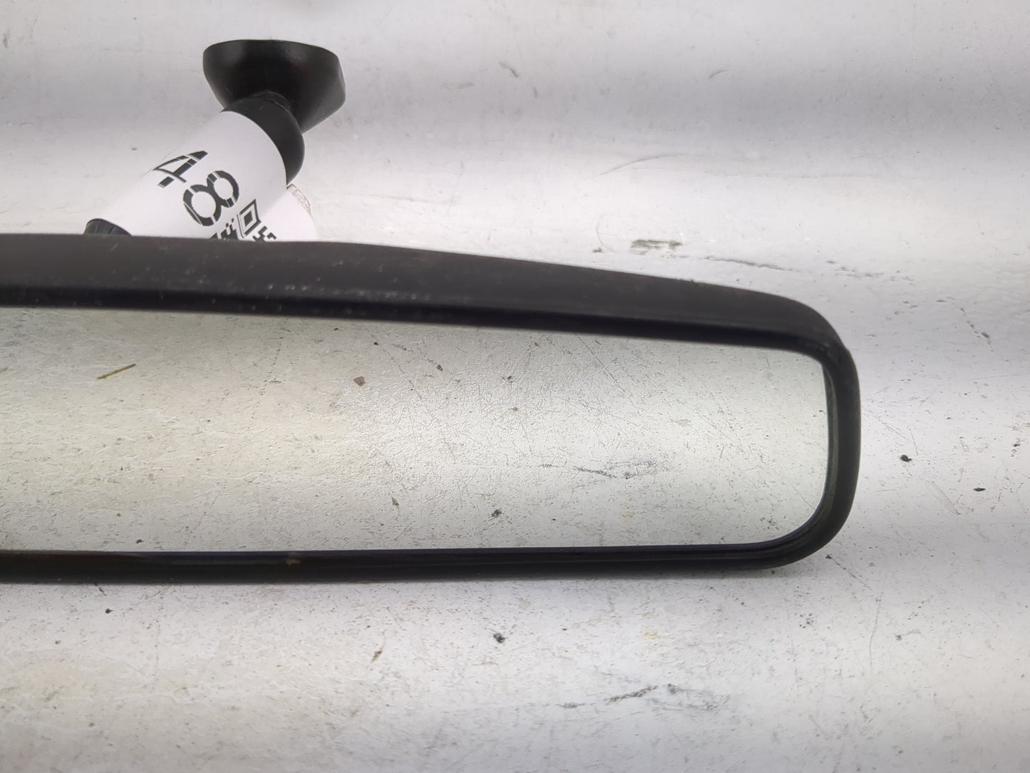 2010 Chevrolet Malibu Interior Rear View Mirror Replacement OEM P/N:E8 011083 Fits OEM Used Auto Parts - Oemusedautoparts1.c