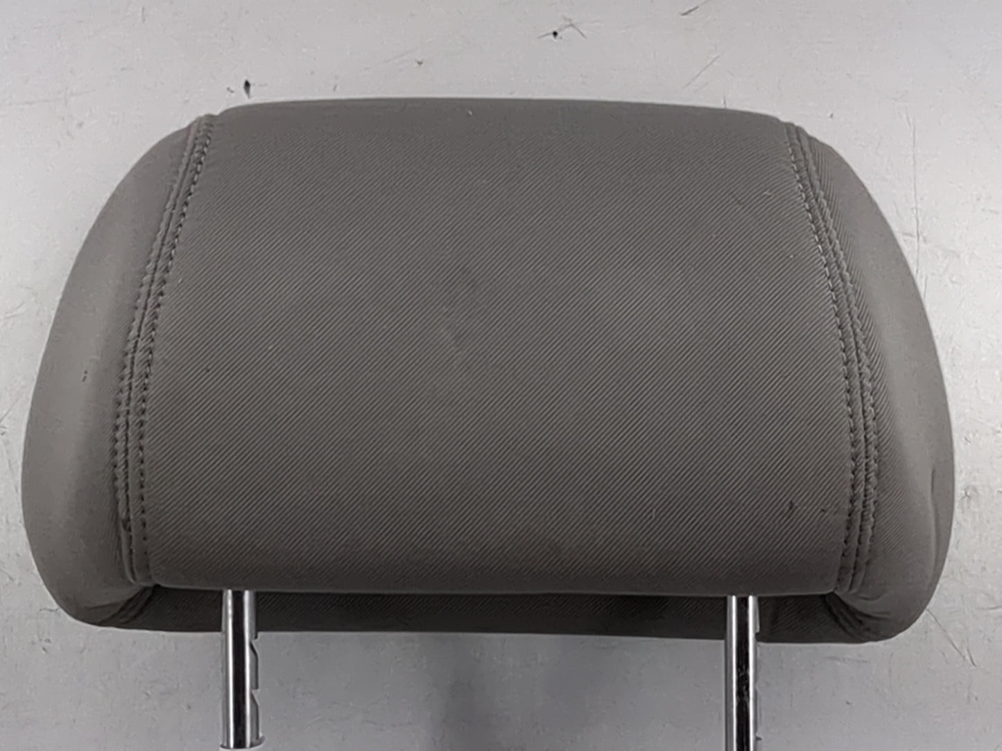 2010 Chevrolet Malibu Headrest Head Rest Rear Seat Fits OEM Used Auto Parts - Oemusedautoparts1.com