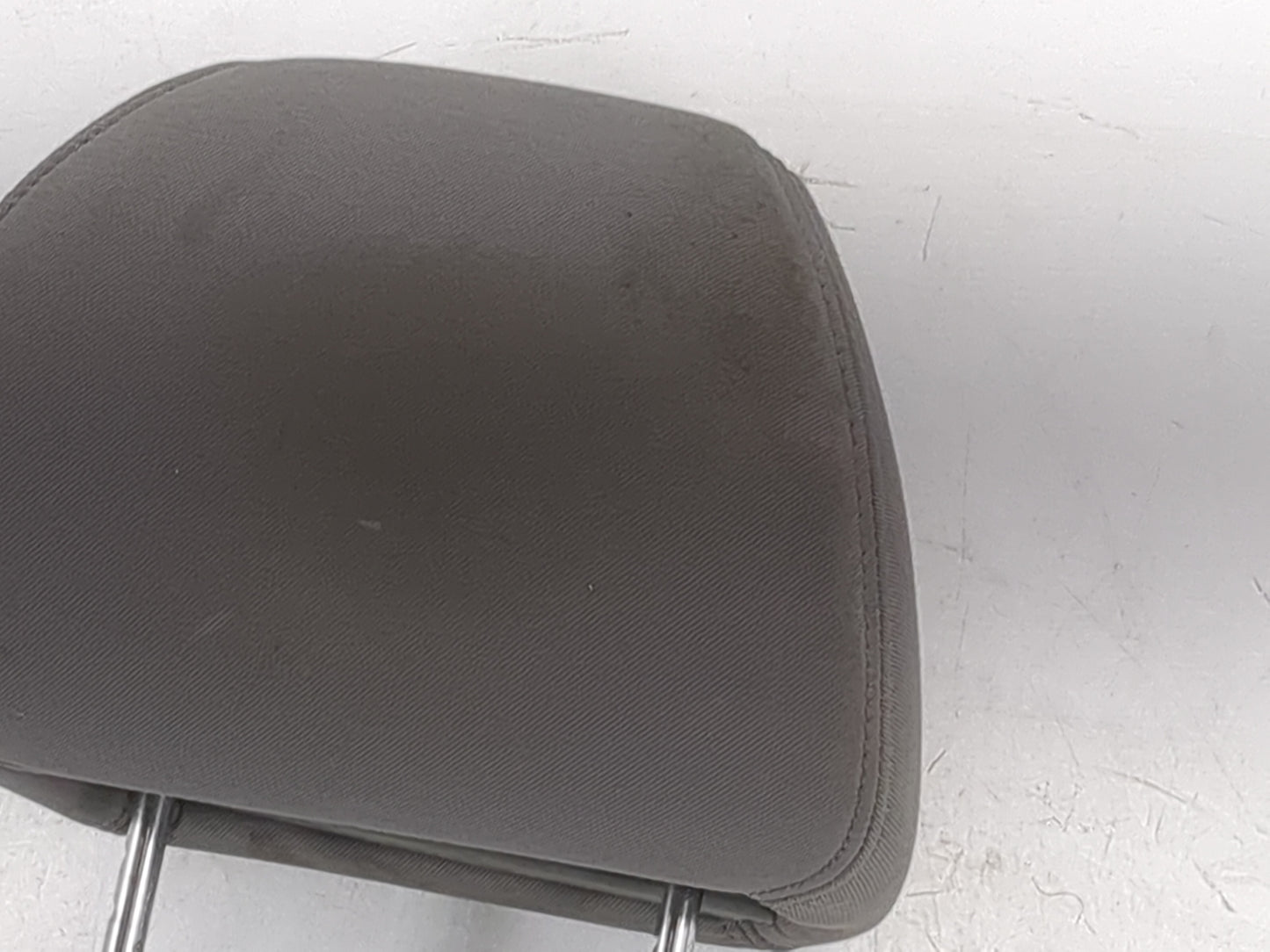 2010 Chevrolet Malibu Headrest Head Rest Front Driver Seat Gray - Oemusedautoparts1.com