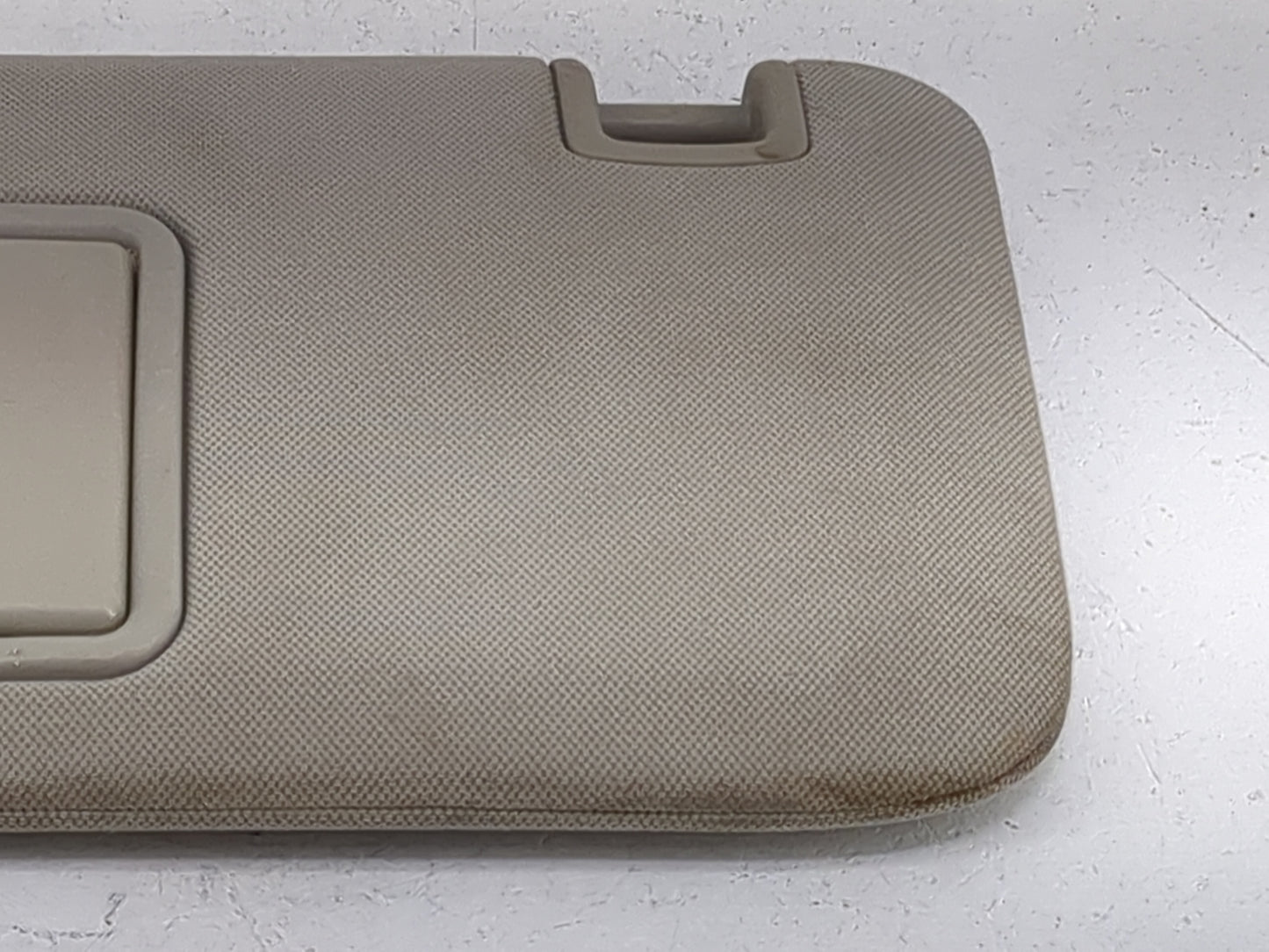 2010 Chevrolet Malibu Sun Visor Shade Replacement Driver Left Mirror Fits OEM Used Auto Parts - Oemusedautoparts1.com