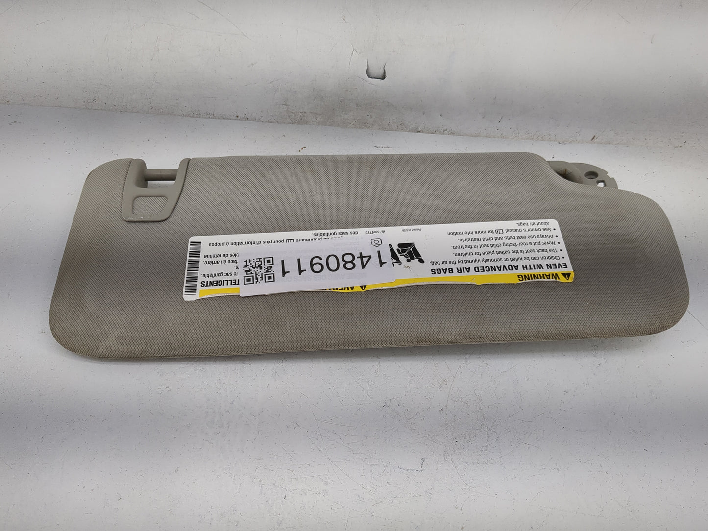 2010 Chevrolet Malibu Sun Visor Shade Replacement Driver Left Mirror Fits OEM Used Auto Parts - Oemusedautoparts1.com