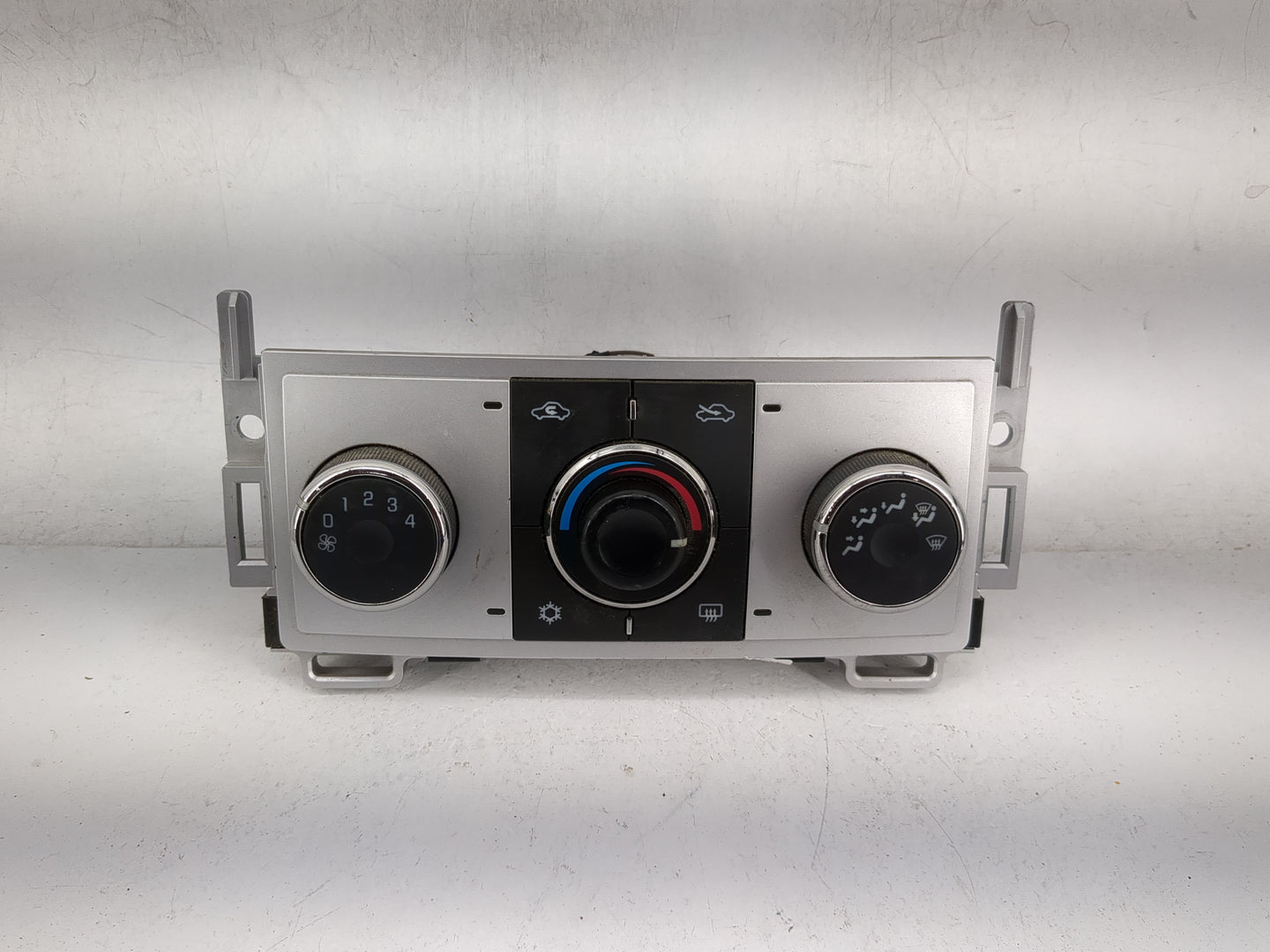2008-2012 Chevrolet Malibu Climate Control Module Temperature AC/Heater Replacement P/N:28116119 25878418 Fits OEM Used Auto