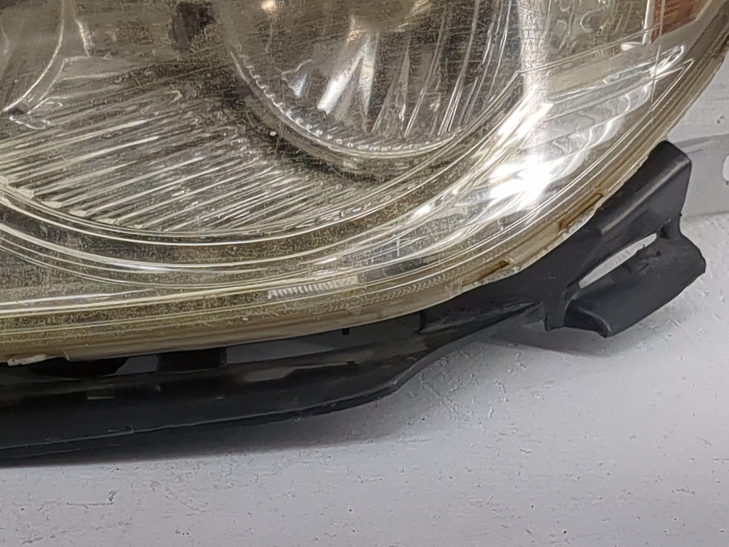 2010 Chevrolet Malibu Driver Left Oem Head Light Headlight Lamp - Oemusedautoparts1.com
