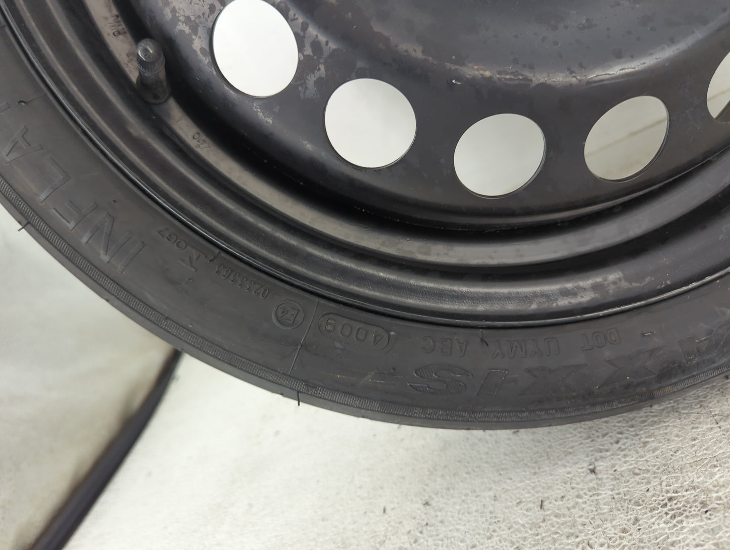 2010 Chevrolet Malibu Spare Donut Tire Wheel Rim Oem - Oemusedautoparts1.com