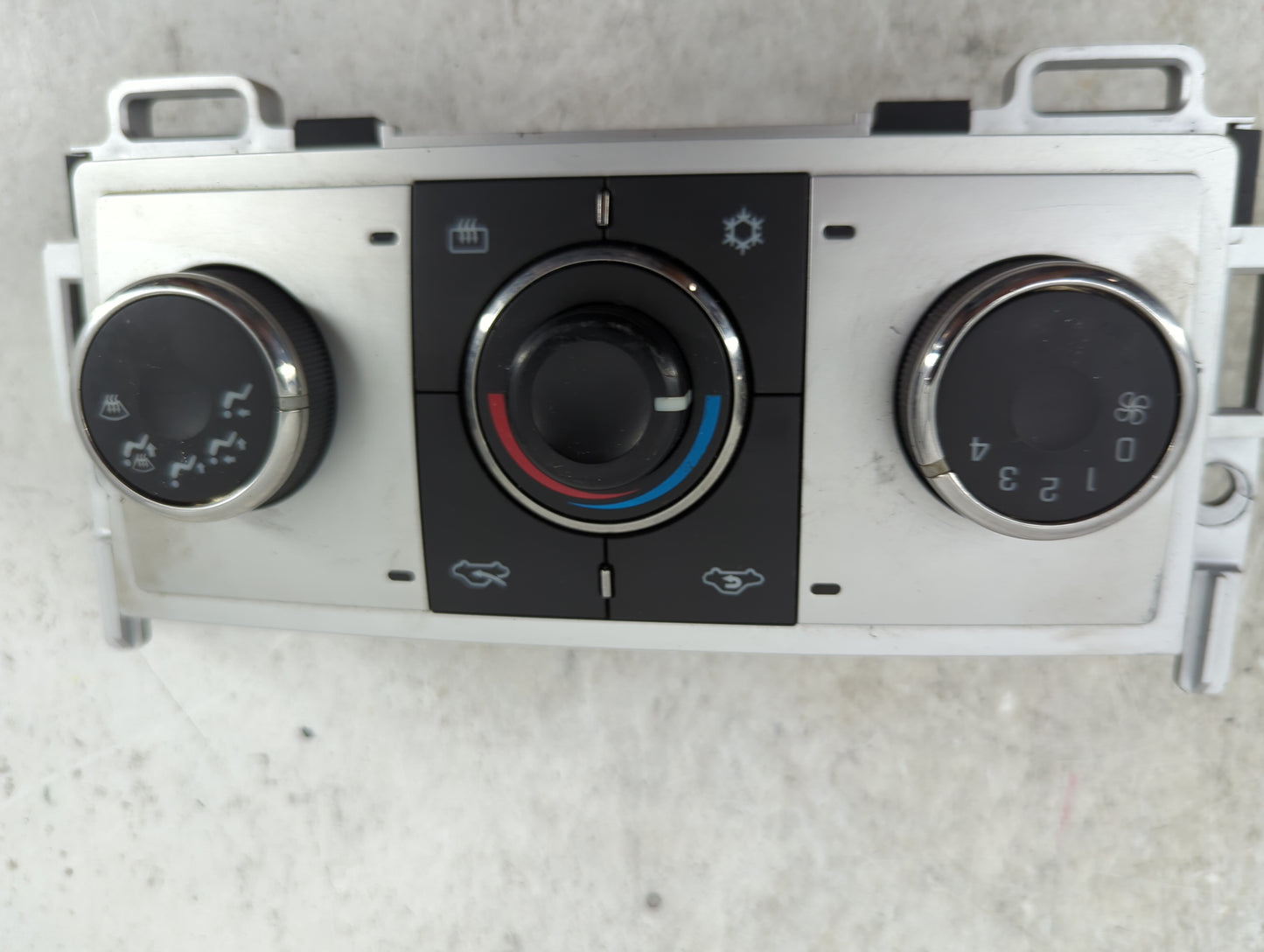 2008-2012 Chevrolet Malibu Climate Control Module Temperature AC/Heater Replacement P/N:28116119 25878418 Fits OEM Used Auto