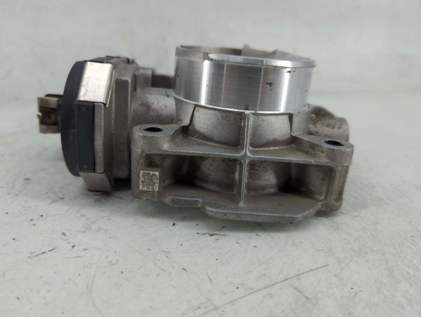 2008-2012 Chevrolet Malibu Throttle Body P/N:0820AA186AA8999C Fits Fits 2007 2008 2009 2010 2011 2012 OEM Used Auto Parts - 