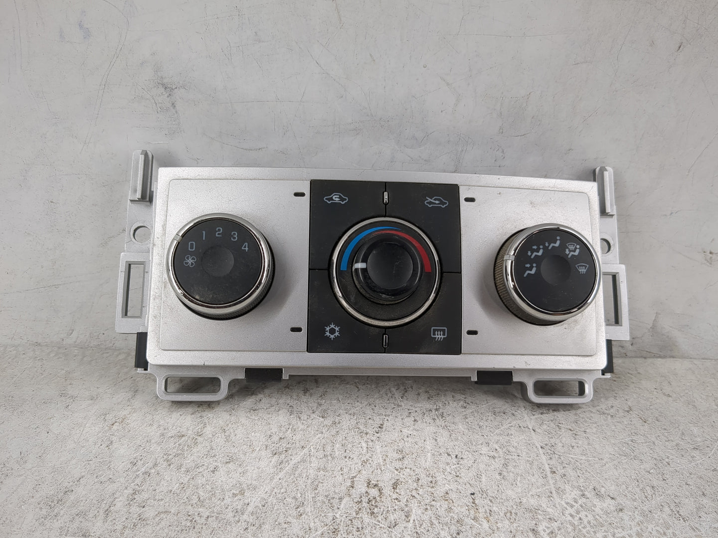 2008-2012 Chevrolet Malibu Climate Control Module Temperature AC/Heater Replacement P/N:28251428 20923130 Fits OEM Used Auto