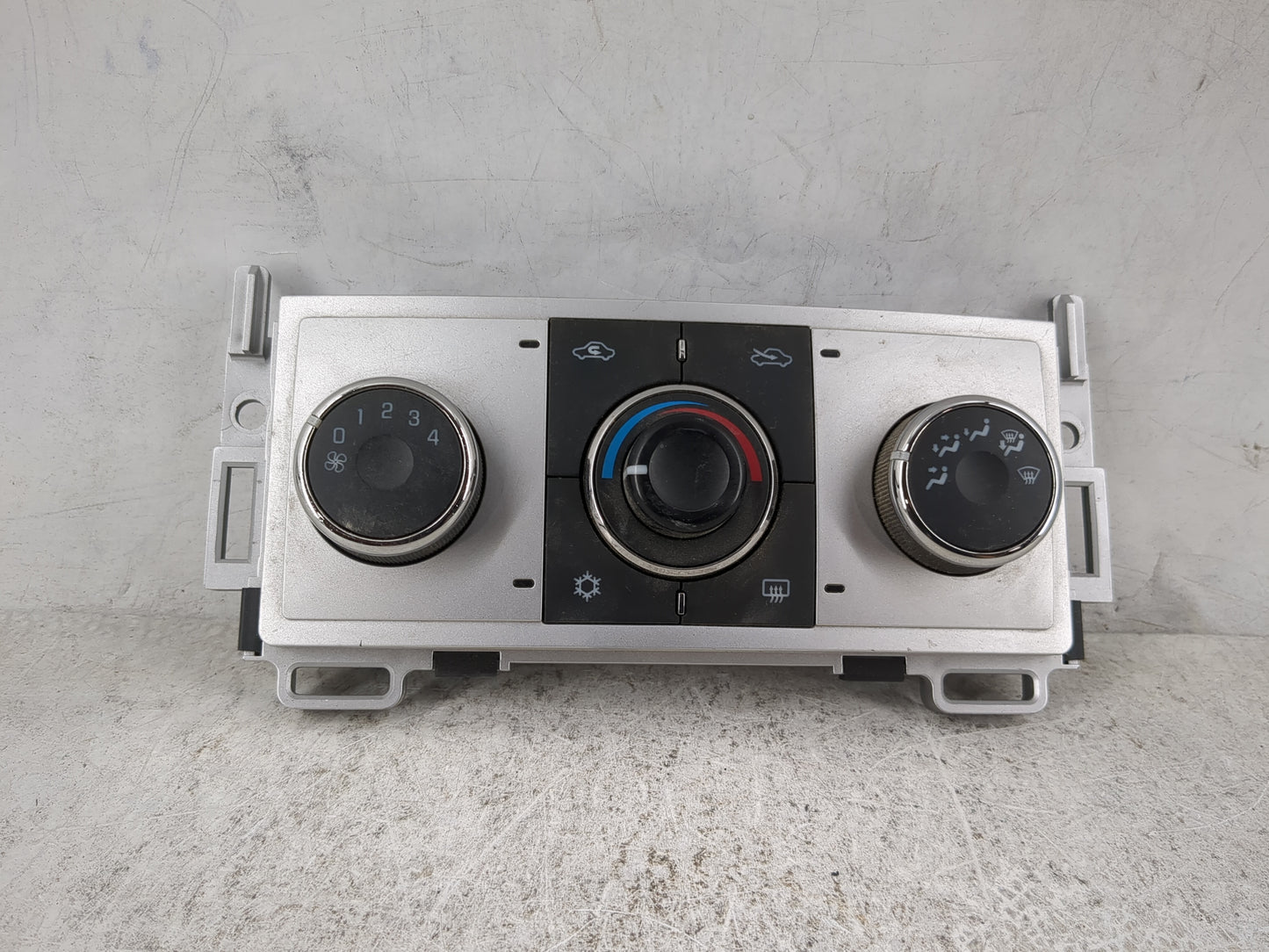 2008-2012 Chevrolet Malibu Climate Control Module Temperature AC/Heater Replacement P/N:28251428 20923130 Fits OEM Used Auto