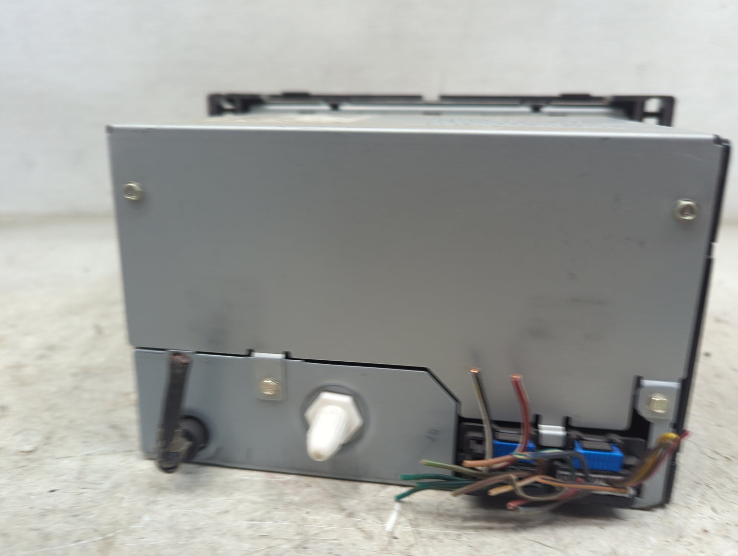 2010 Chevrolet Malibu Radio AM FM Cd Player Receiver Replacement P/N:28073878 Fits OEM Used Auto Parts - Oemusedautoparts1.c