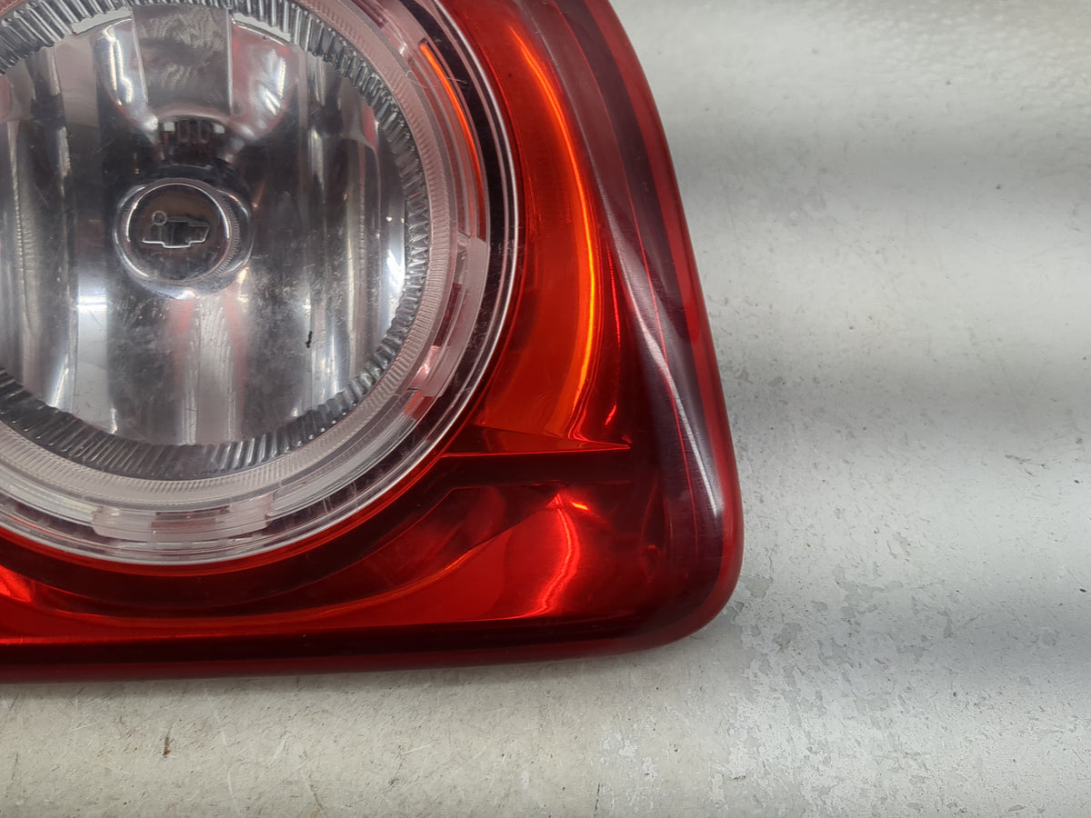2008 Chevrolet Malibu Passenger Right Side Deck Lid Mounted Tail Light 1495549 - Oemusedautoparts1.com