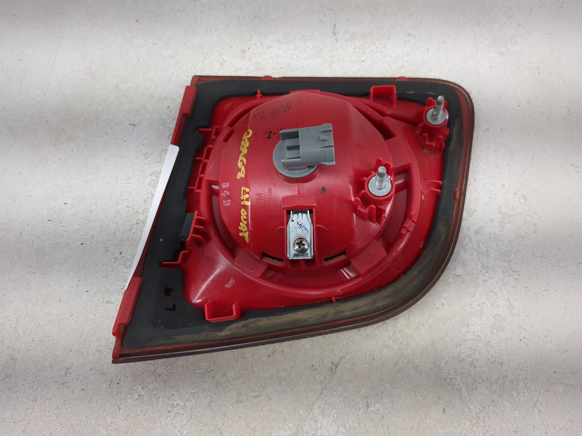 2008 Chevrolet Malibu Passenger Right Side Deck Lid Mounted Tail Light 1495549 - Oemusedautoparts1.com