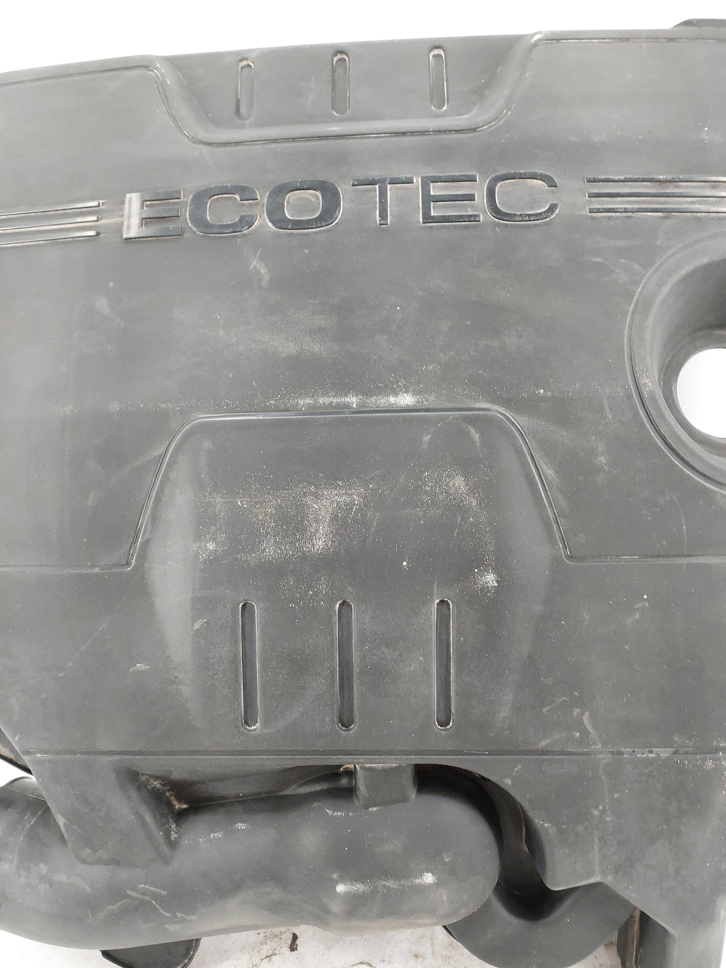 2010 Chevrolet Malibu Engine Cover 1496983 - Oemusedautoparts1.com