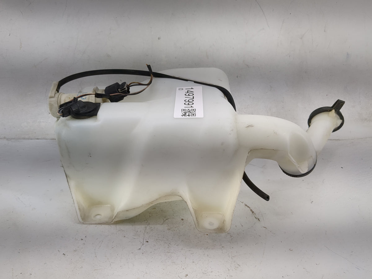 2008-2012 Chevrolet Malibu Windshield Washer Fluid Reservoir Bottle Oem 1497991 - Oemusedautoparts1.com