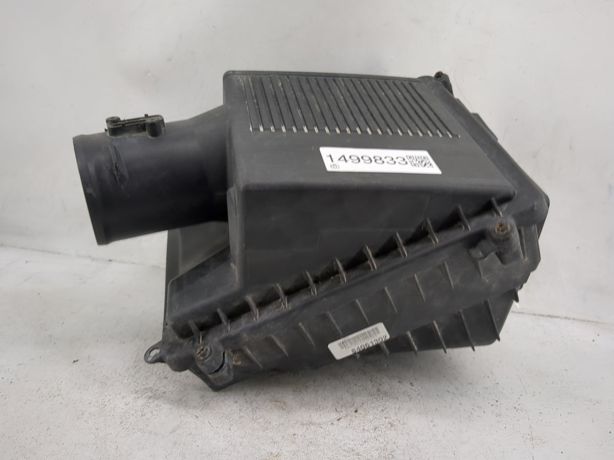 2010 Chevrolet Malibu Air Cleaner Intake-duct Hose Tube - Oemusedautoparts1.com