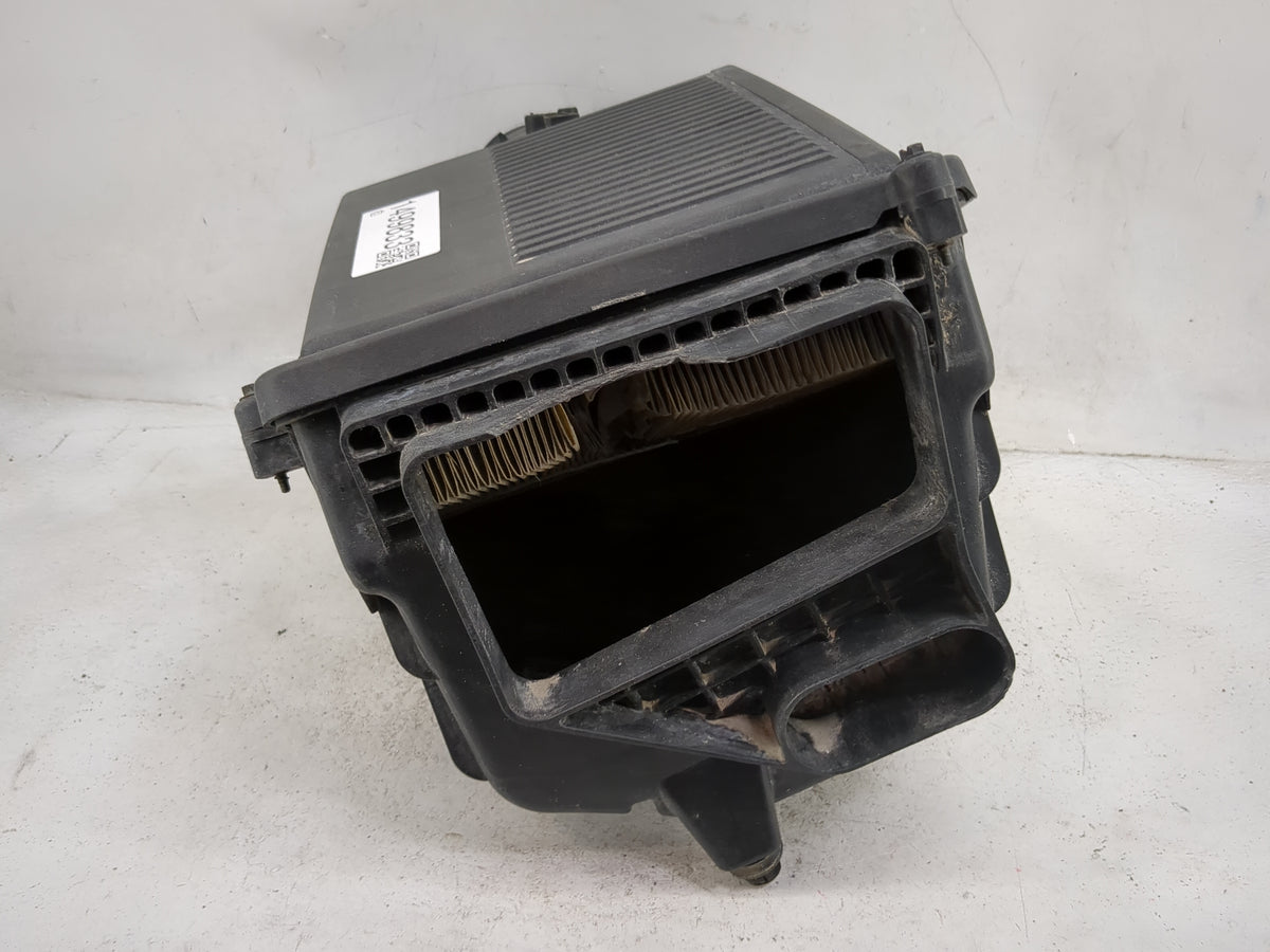 2010 Chevrolet Malibu Air Cleaner Intake-duct Hose Tube - Oemusedautoparts1.com