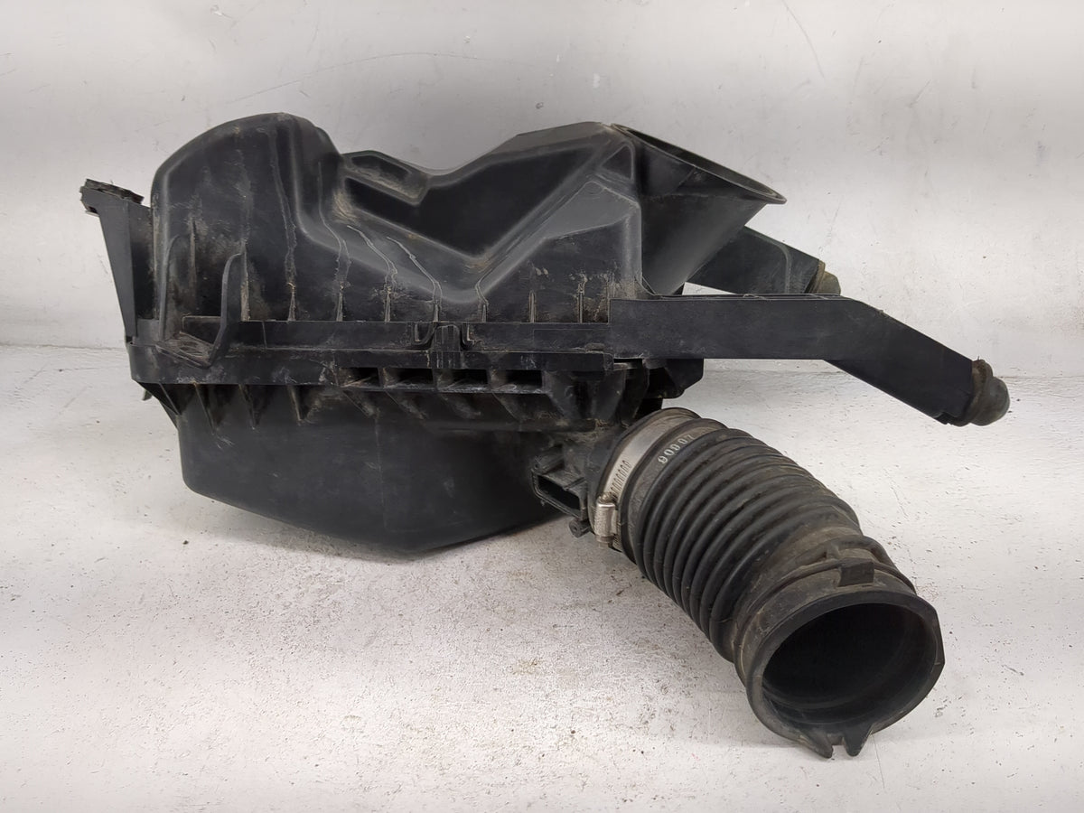 2008-2012 Chevrolet Malibu Air Cleaner Intake-duct Hose Tube 1499834 - Oemusedautoparts1.com