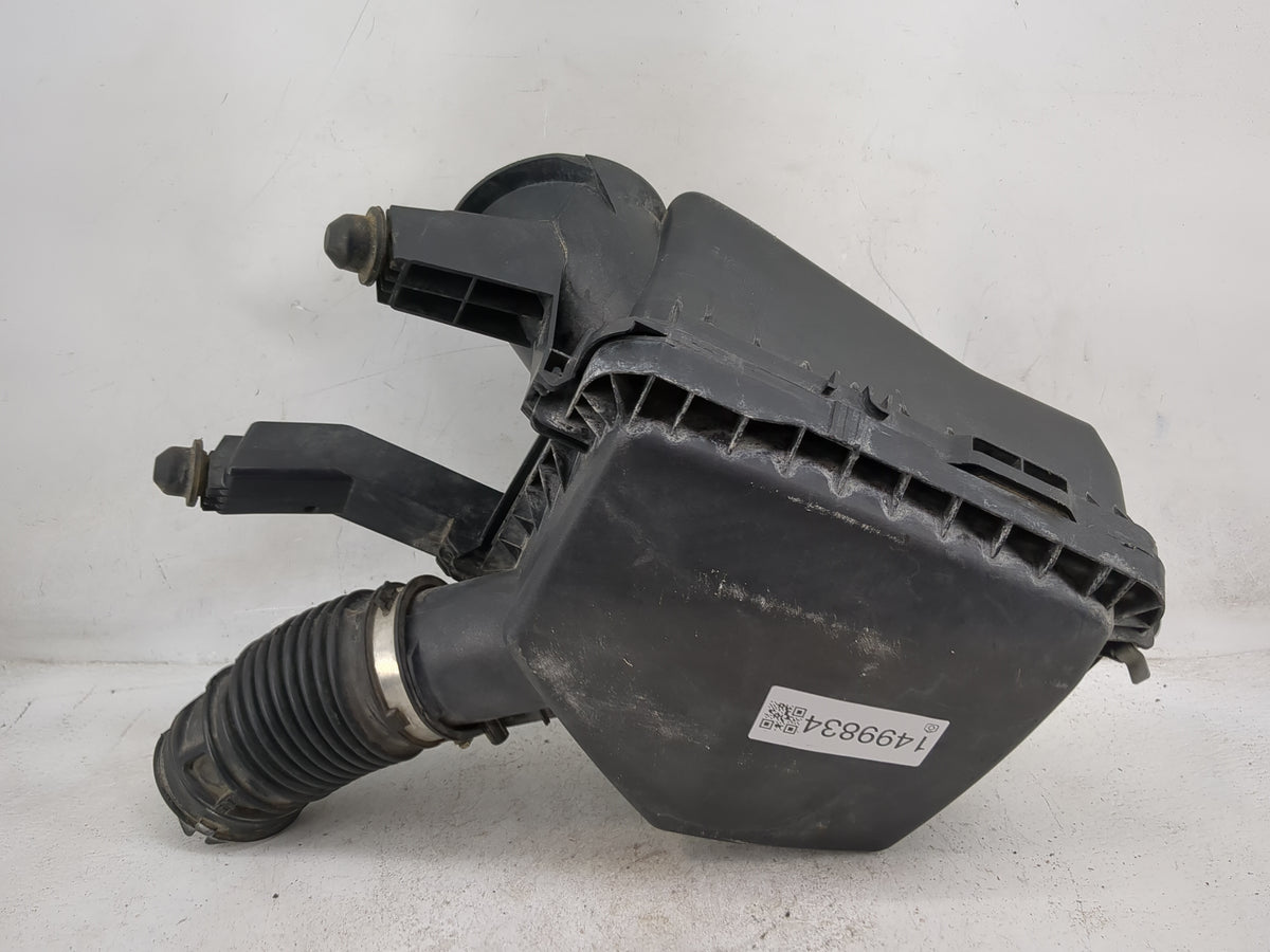 2008-2012 Chevrolet Malibu Air Cleaner Intake-duct Hose Tube 1499834 - Oemusedautoparts1.com