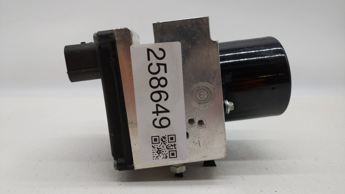 2010 Chevrolet Malibu Anti-Lock Brake ABS Pump Module Actuator OEM P/N:25949990 20812604 Fits OEM Used Auto Parts - Oemuseda
