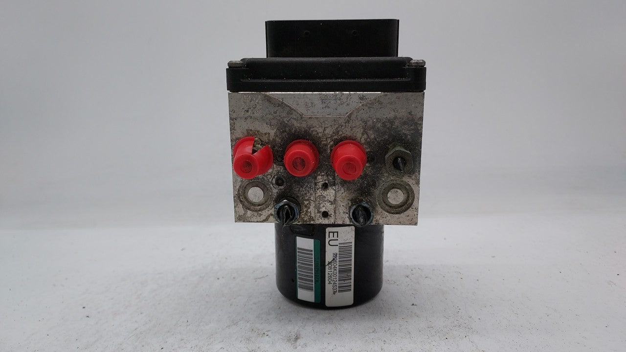 2010 Chevrolet Malibu ABS Pump Control Module Replacement P/N:25949990 20812604 Fits OEM Used Auto Parts - Oemusedautoparts1