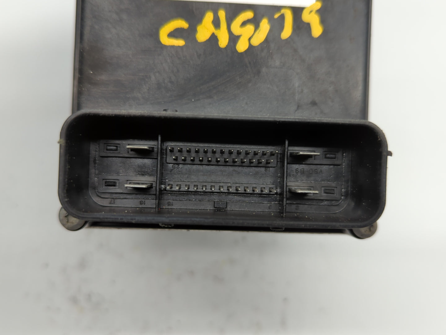 2010 Chevrolet Malibu ABS Pump Control Module Replacement P/N:25949990 20812604 Fits OEM Used Auto Parts - Oemusedautoparts1