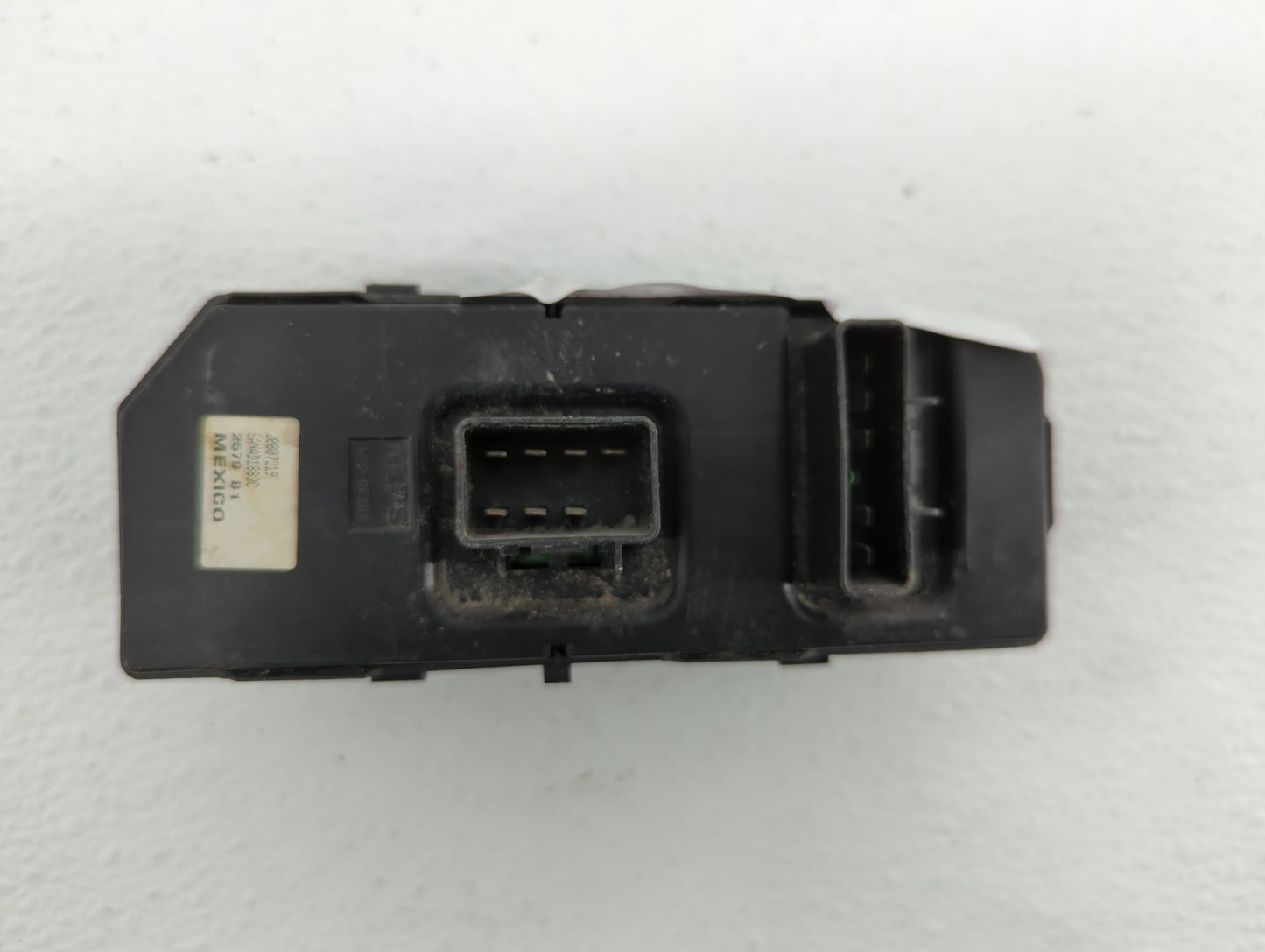 2010-2012 Chevrolet Malibu Master Power Window Switch Replacement Driver Side Left P/N:15902664 20952783 Fits Fits 2010 2011