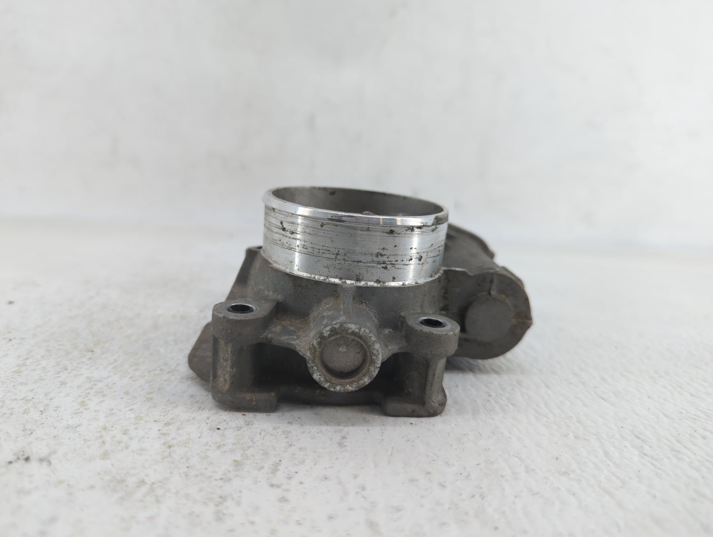 2008-2012 Chevrolet Malibu Throttle Body P/N:9B4G-9F991-A 668AA, 186AA Fits Fits 2007 2008 2009 2010 2011 2012 OEM Used Auto