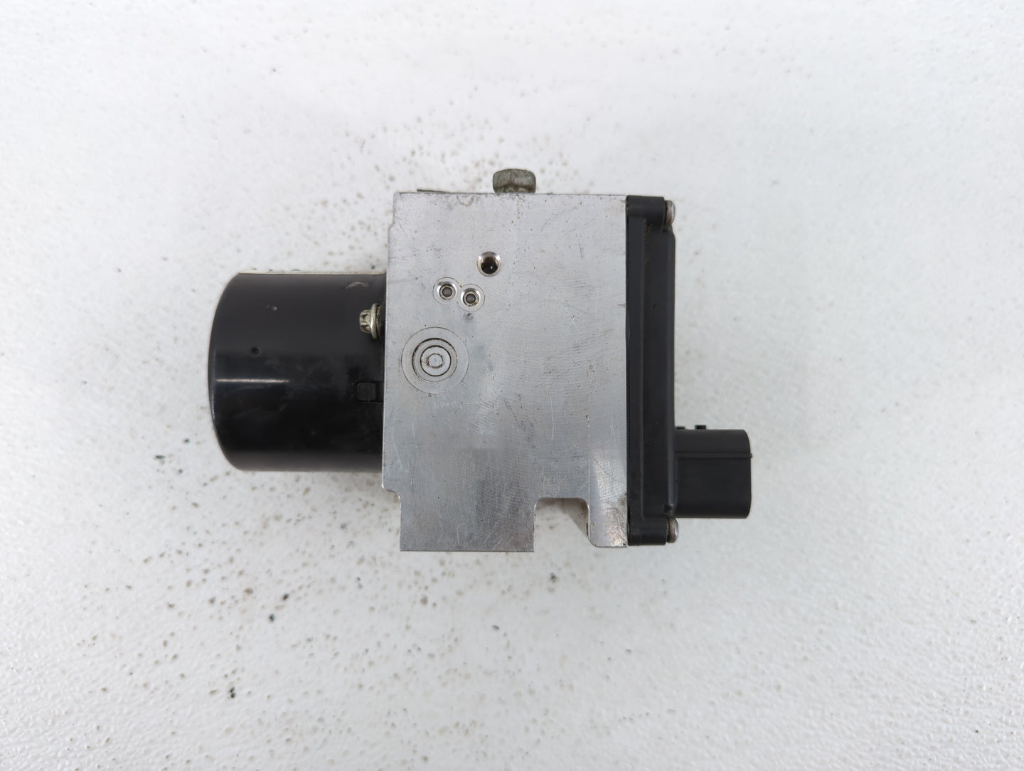 2010 Chevrolet Malibu ABS Pump Control Module Replacement P/N:25949990 20812604 Fits OEM Used Auto Parts - Oemusedautoparts1