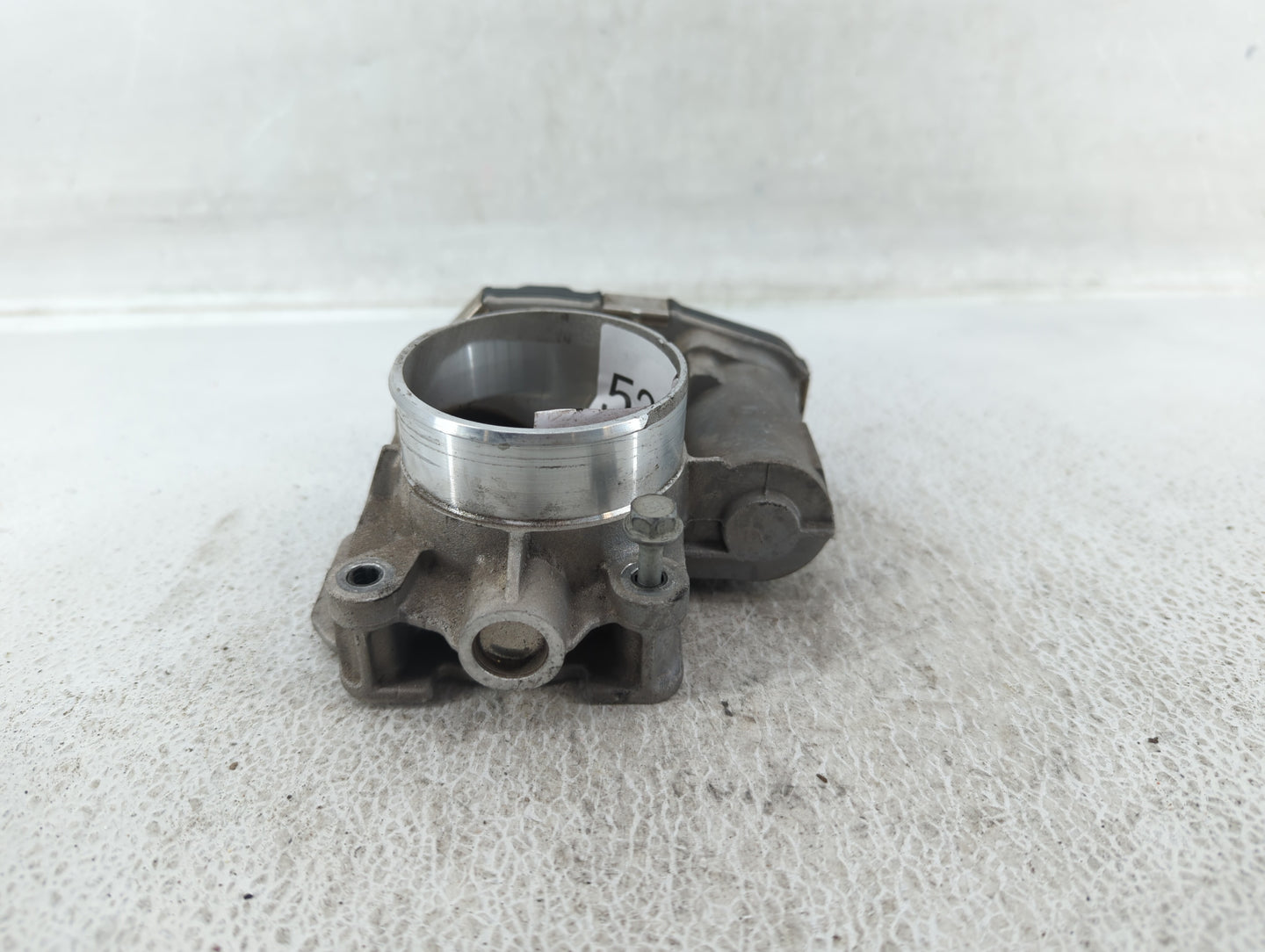 2008-2012 Chevrolet Malibu Throttle Body Fits Fits 2007 2008 2009 2010 2011 2012 OEM Used Auto Parts - Oemusedautoparts1.com