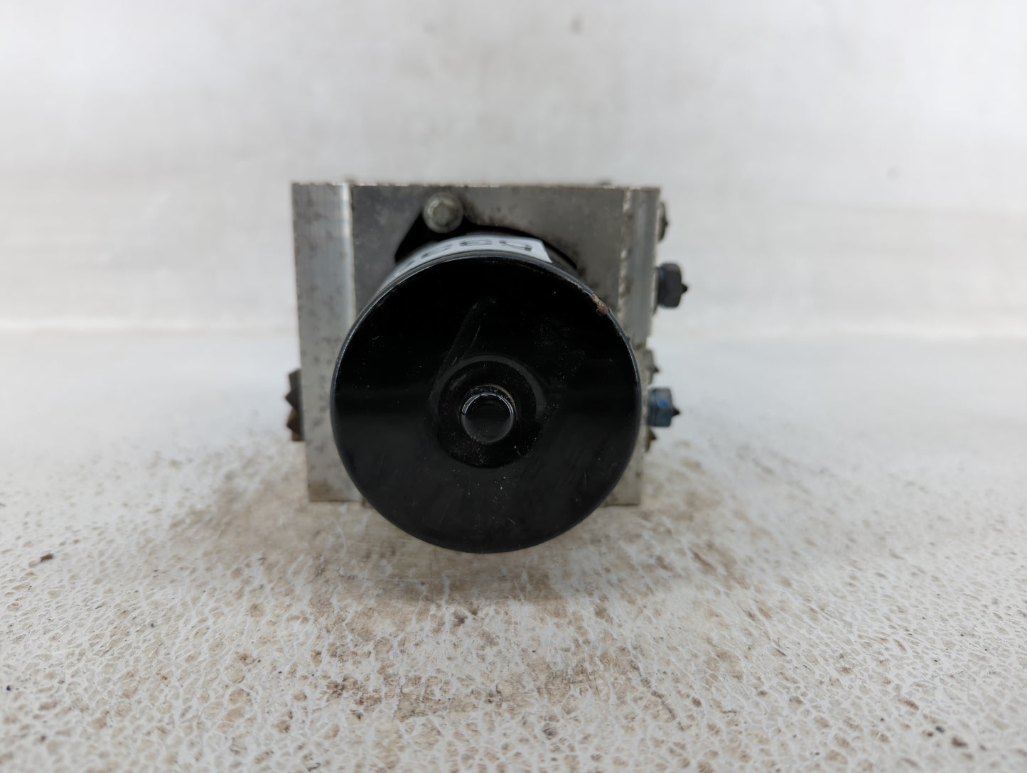 2010 Chevrolet Malibu ABS Pump Control Module Replacement P/N:25949990 20812604 Fits OEM Used Auto Parts - Oemusedautoparts1