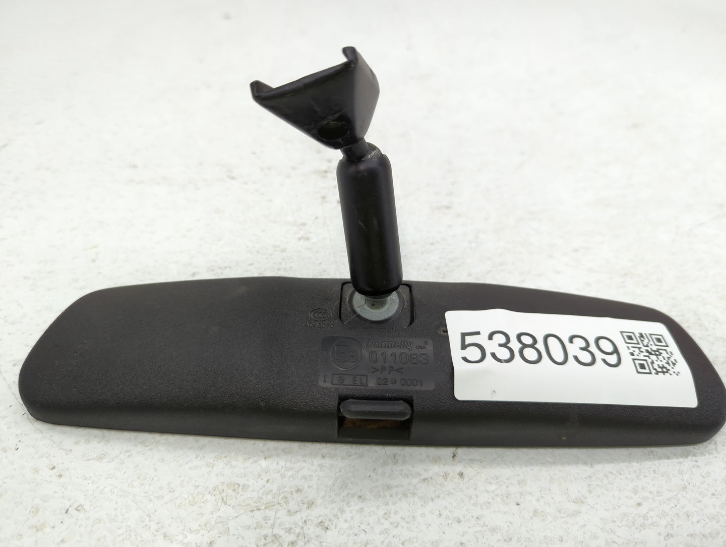 1997-2012 Chevrolet Malibu Interior Rear View Mirror Replacement OEM P/N:E8011083 Fits OEM Used Auto Parts - Oemusedautopart