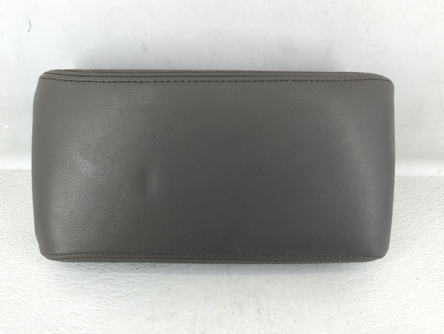 2010 Chevrolet Malibu Center Console Armrest Cover Lid - Oemusedautoparts1.com