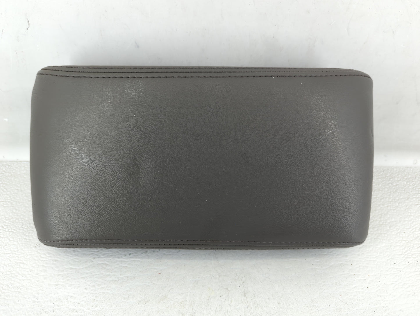 2010 Chevrolet Malibu Center Console Armrest Cover Lid - Oemusedautoparts1.com