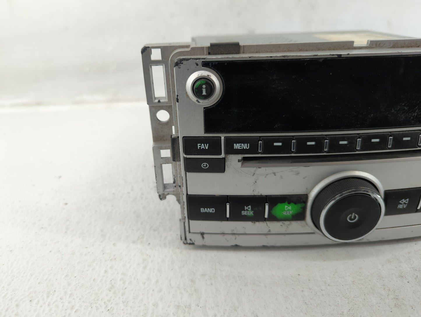 2009-2012 Chevrolet Malibu Am Fm Cd Player Radio Receiver - Oemusedautoparts1.com