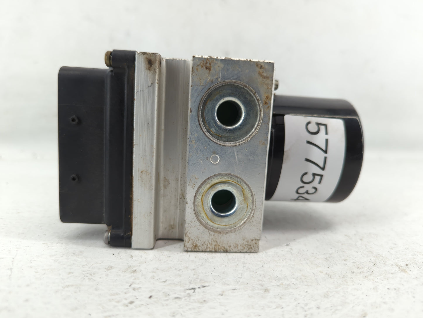 2010 Chevrolet Malibu ABS Pump Control Module Replacement P/N:25949990 Fits OEM Used Auto Parts - Oemusedautoparts1.com
