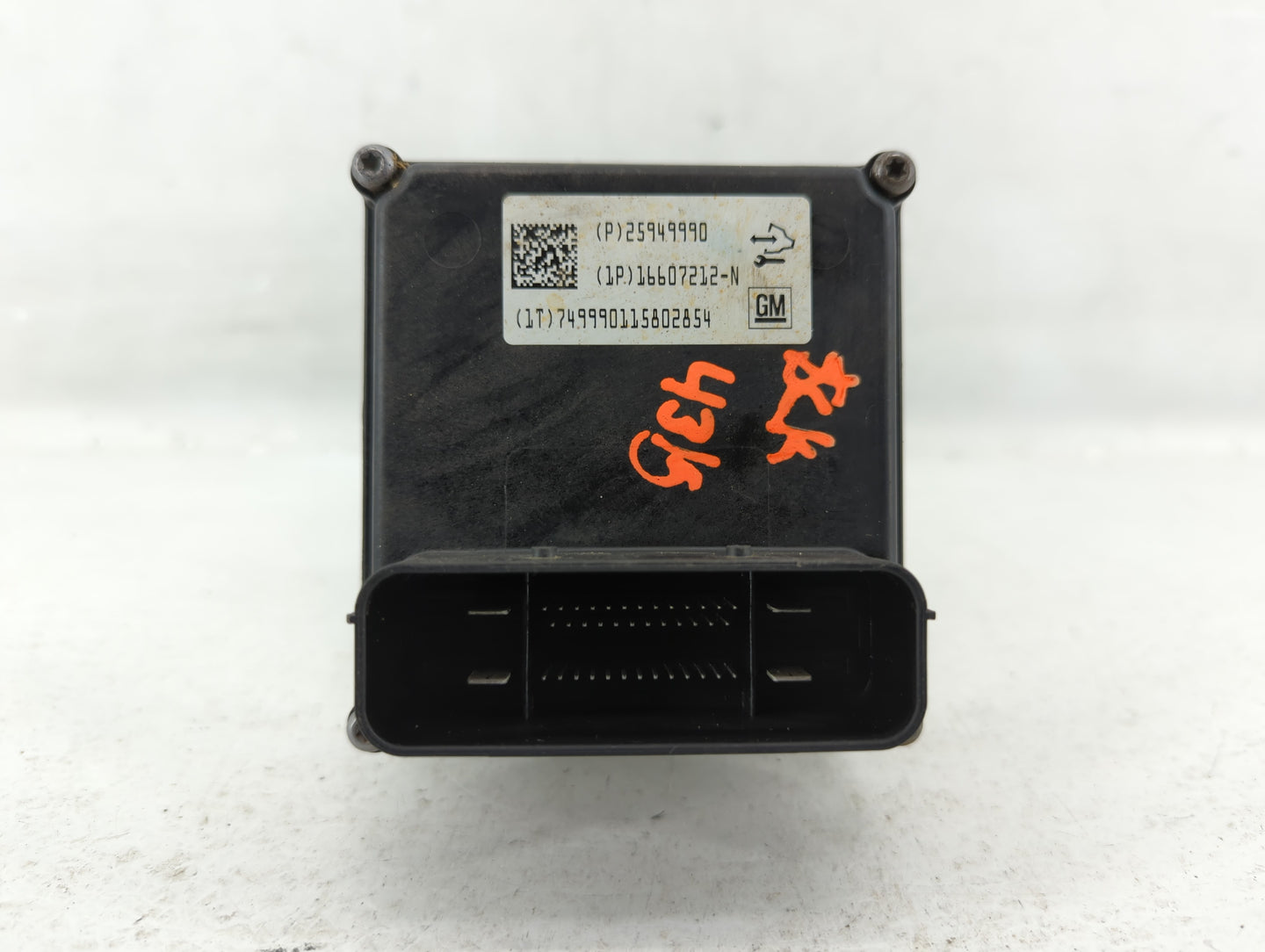 2010 Chevrolet Malibu ABS Pump Control Module Replacement P/N:25949990 Fits OEM Used Auto Parts - Oemusedautoparts1.com