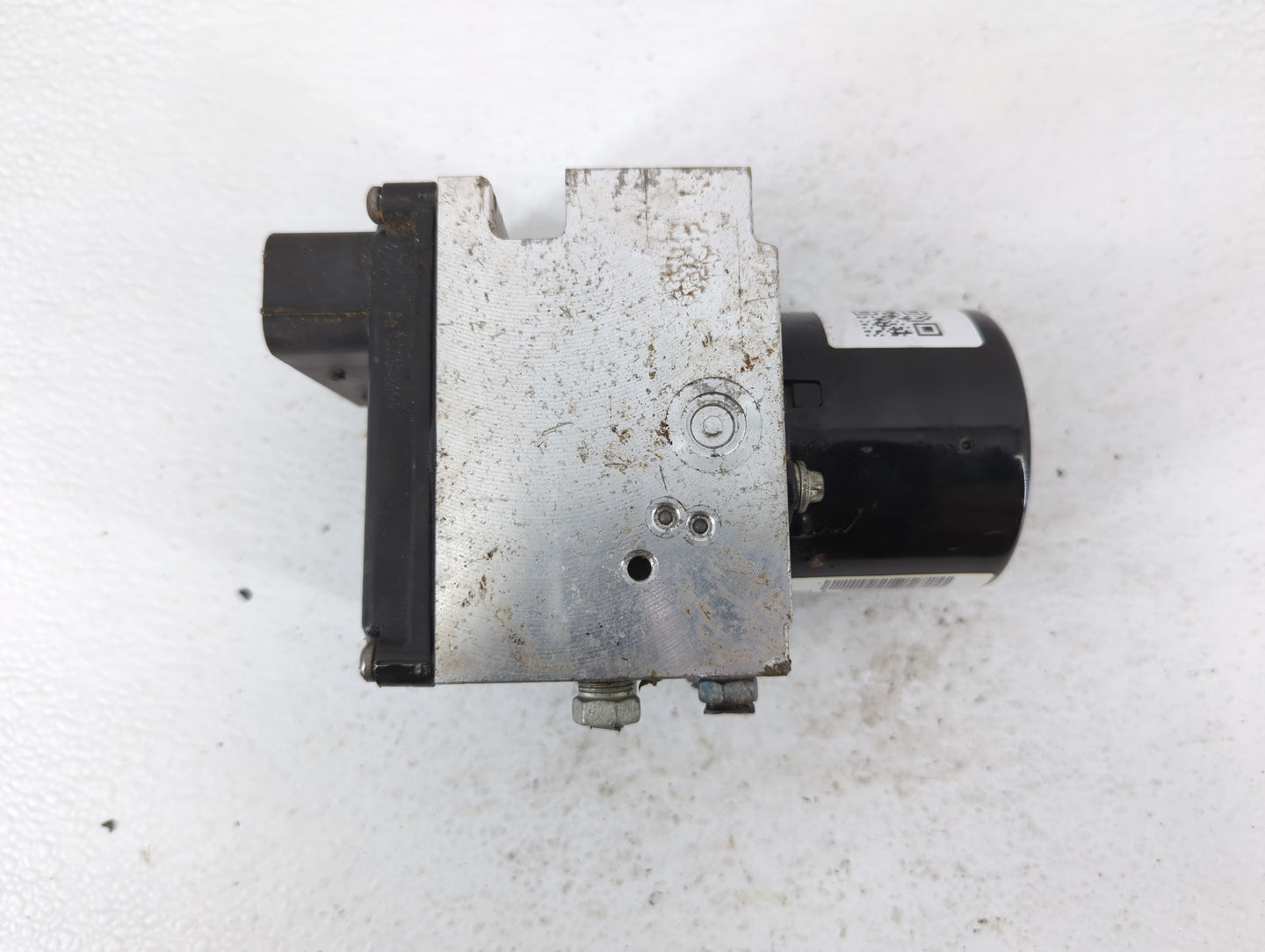 2010 Chevrolet Malibu ABS Pump Control Module Replacement P/N:25949990 Fits OEM Used Auto Parts - Oemusedautoparts1.com