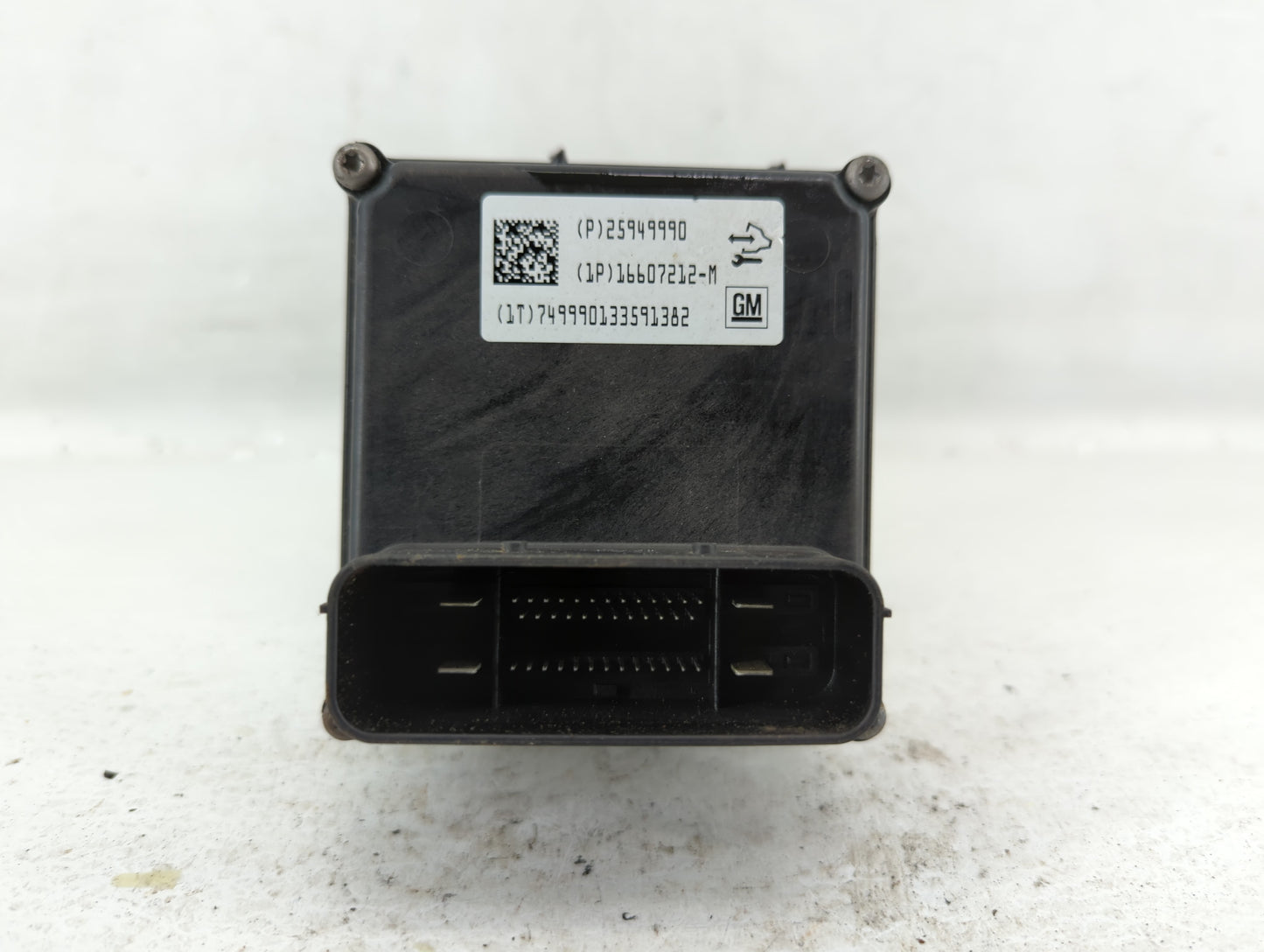 2010 Chevrolet Malibu ABS Pump Control Module Replacement P/N:25949990 Fits OEM Used Auto Parts - Oemusedautoparts1.com