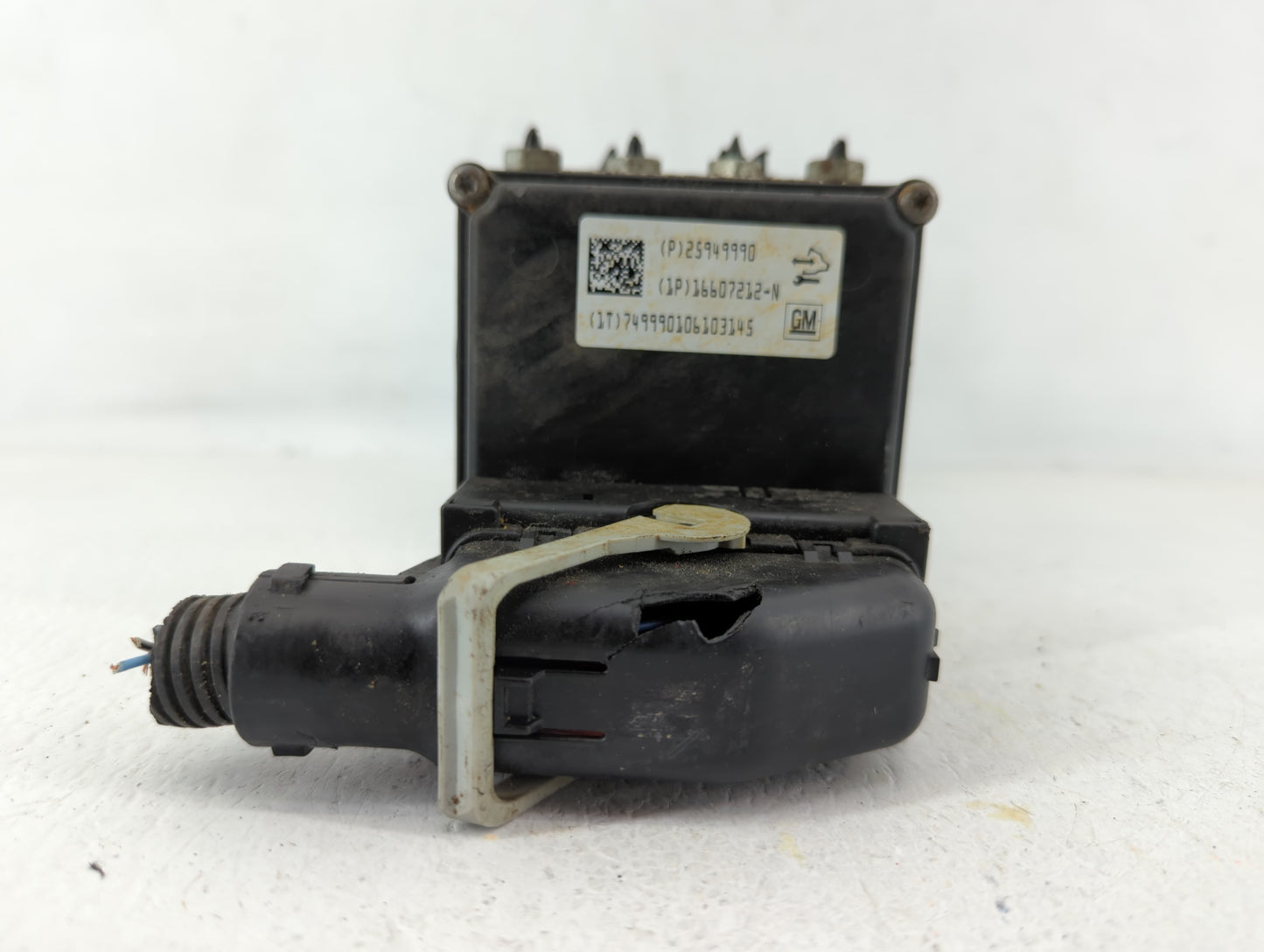 2010 Chevrolet Malibu ABS Pump Control Module Replacement P/N:25949990 Fits OEM Used Auto Parts - Oemusedautoparts1.com