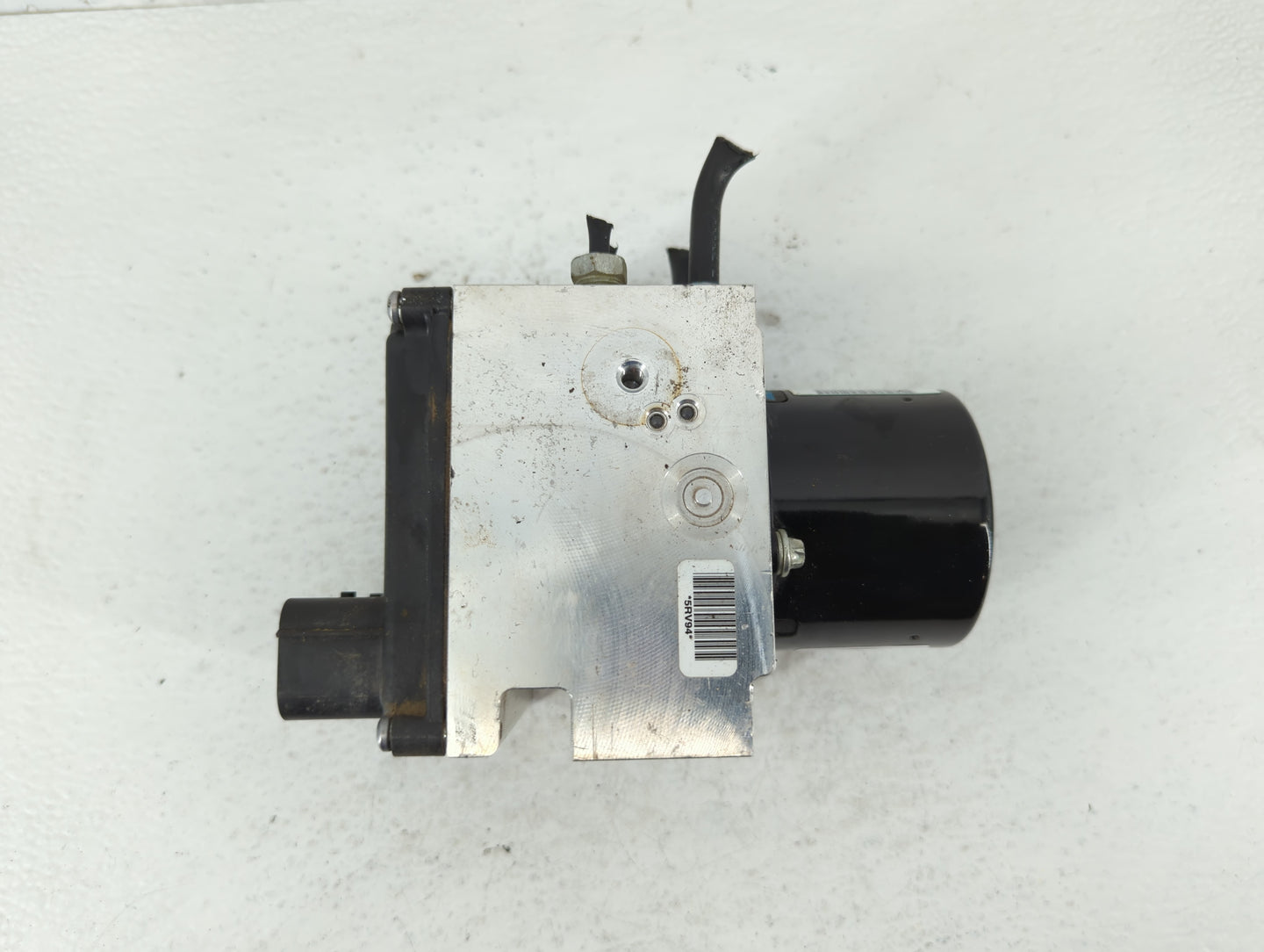 2010 Chevrolet Malibu ABS Pump Control Module Replacement P/N:25949990 Fits OEM Used Auto Parts - Oemusedautoparts1.com