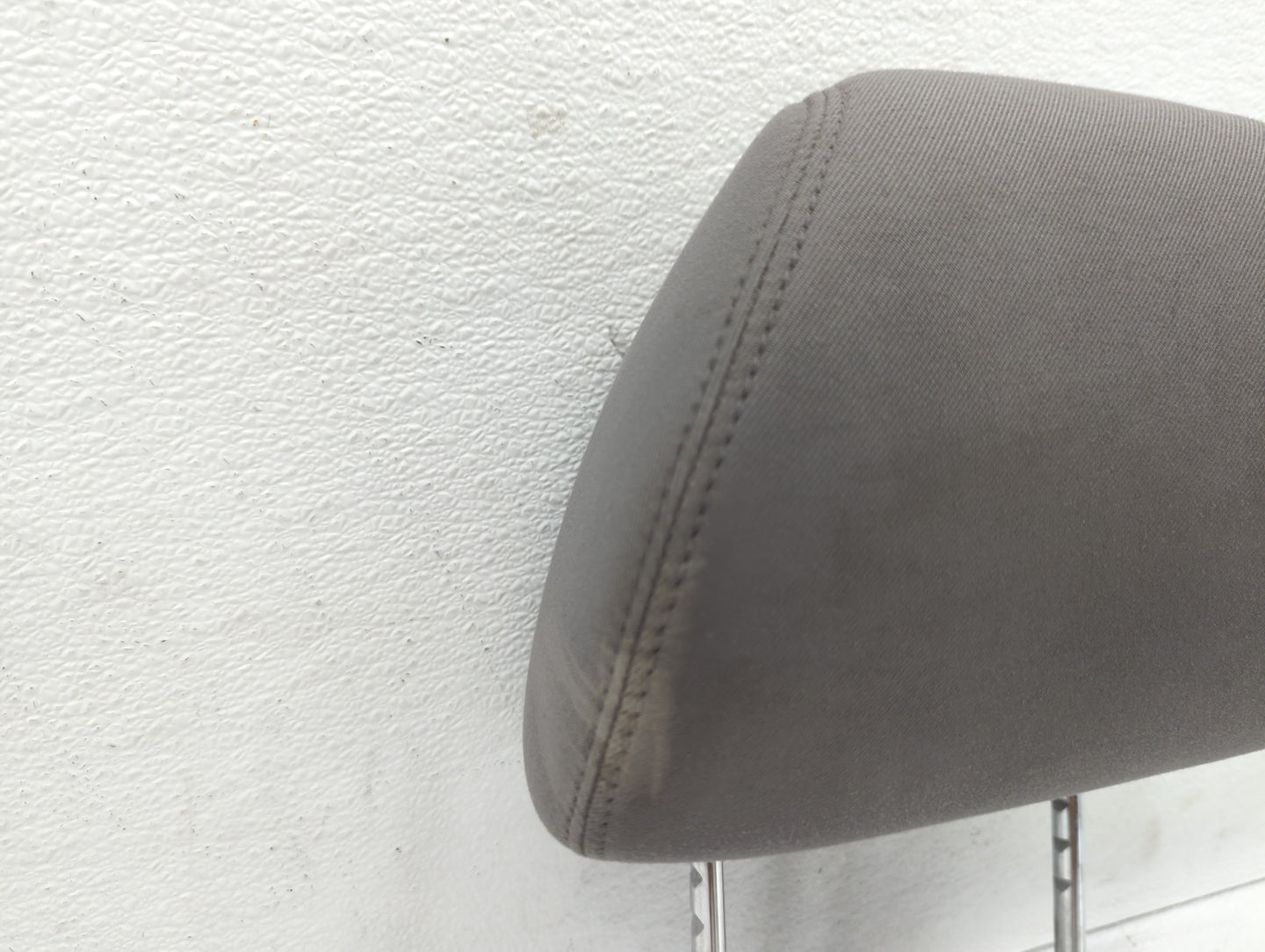 2010 Chevrolet Malibu Headrest Head Rest Front Driver Passenger Seat Fits OEM Used Auto Parts - Oemusedautoparts1.com
