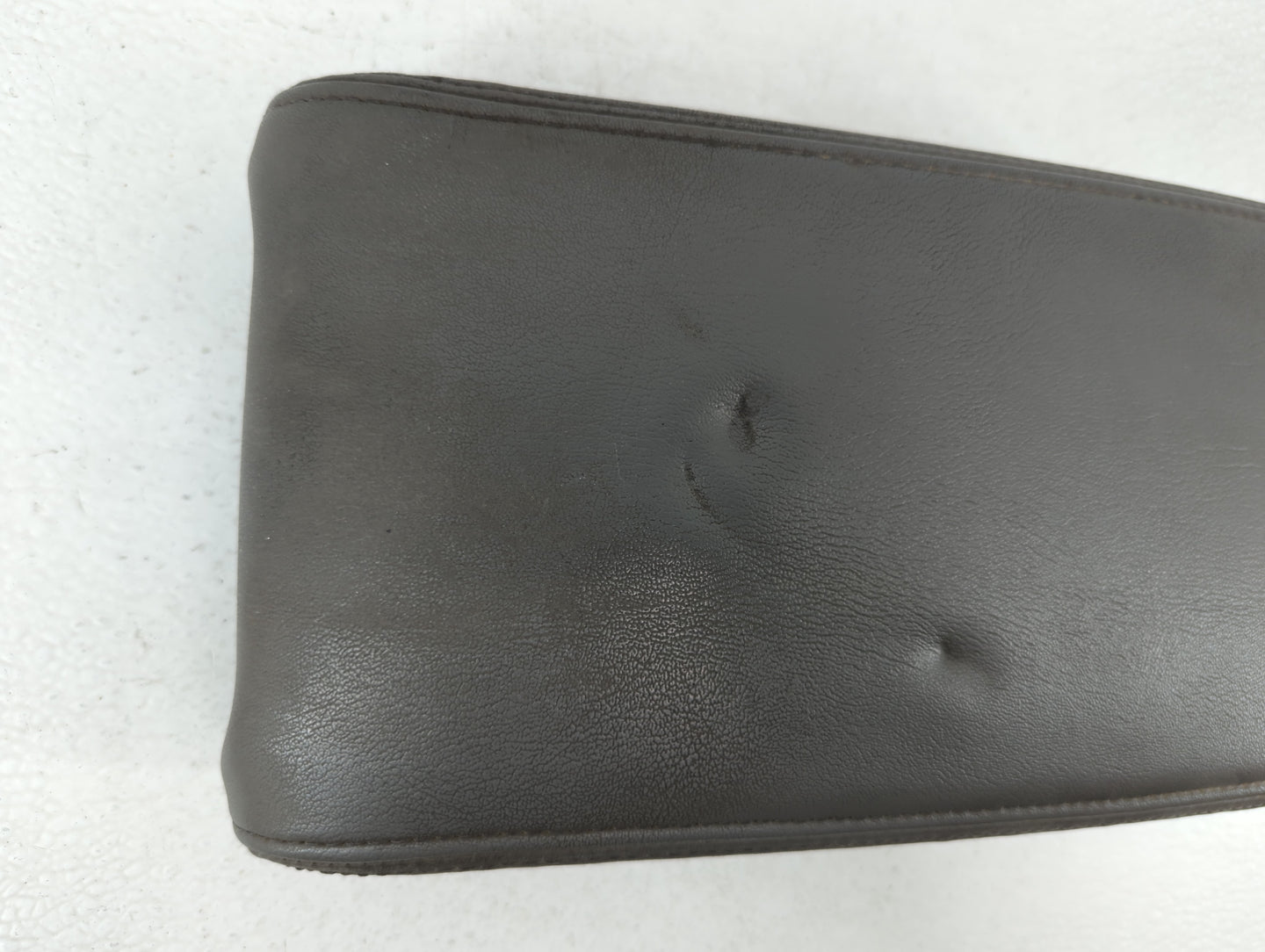 2010 Chevrolet Malibu Center Console Armrest Cover Lid Black - Oemusedautoparts1.com