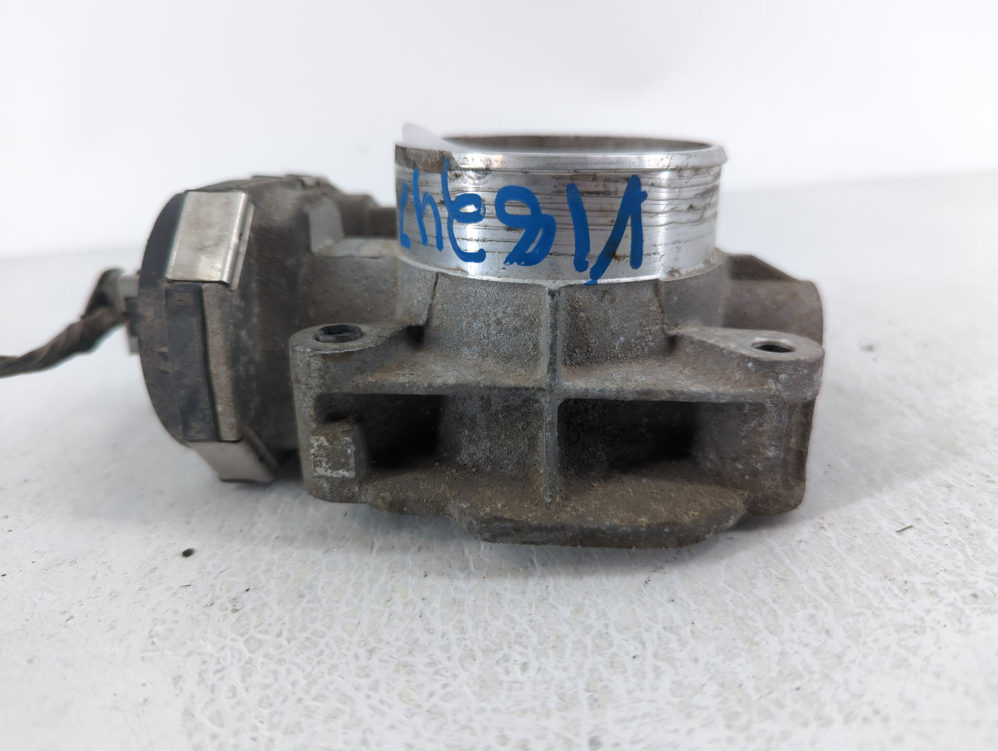 2008-2012 Chevrolet Malibu Throttle Body P/N:202 9 AA 668AA 2051 C Fits Fits 2007 2008 2009 2010 2011 2012 OEM Used Auto Par