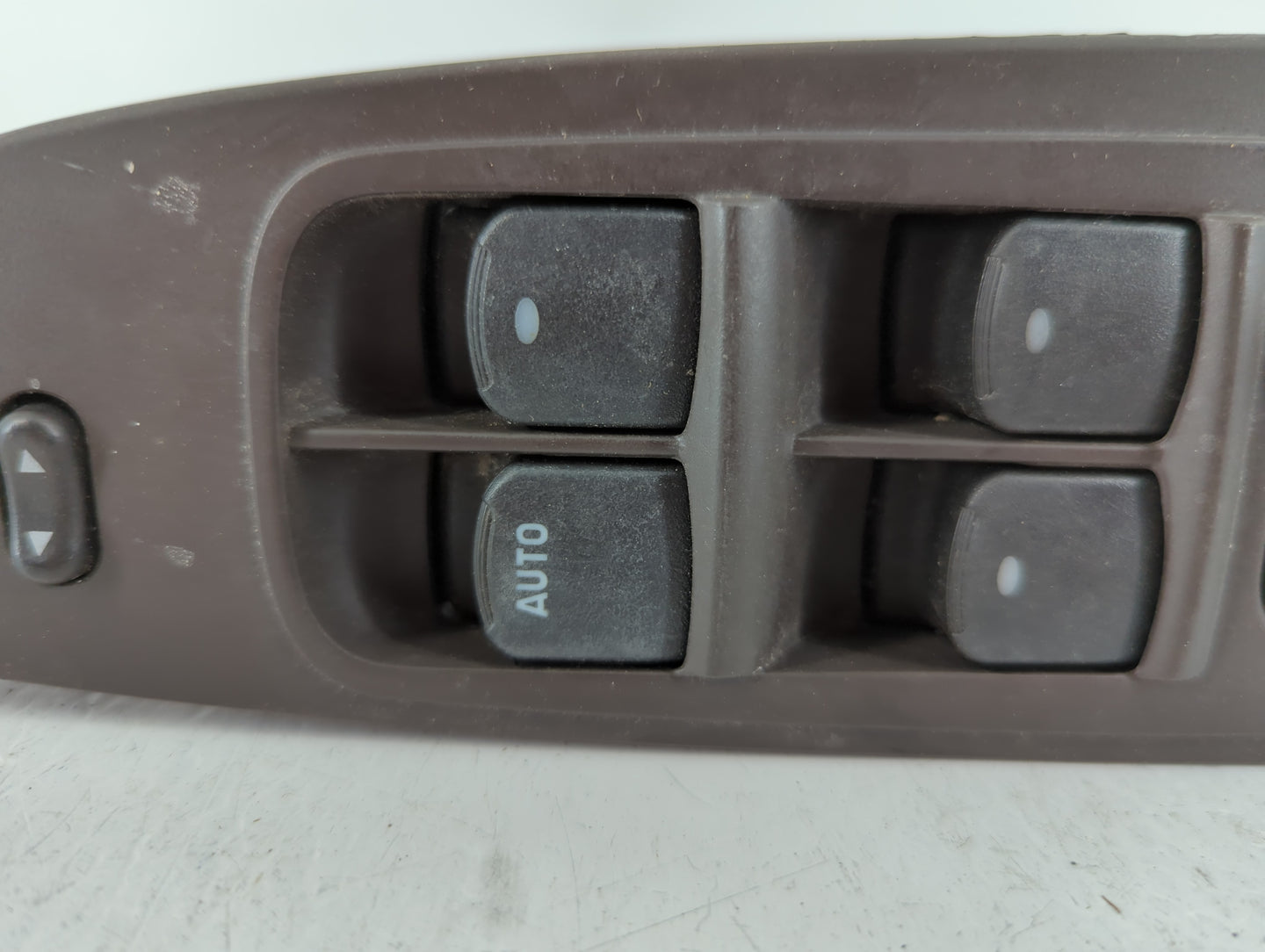 2010-2012 Chevrolet Malibu Master Power Window Switch Replacement Driver Side Left Fits Fits 2010 2011 2012 OEM Used Auto Pa