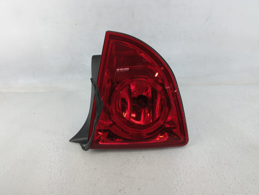 2008-2012 Chevrolet Malibu Tail Light Assembly Passenger Right OEM P/N:992 4050 065 220 0814 096 Fits OEM Used Auto Parts - 