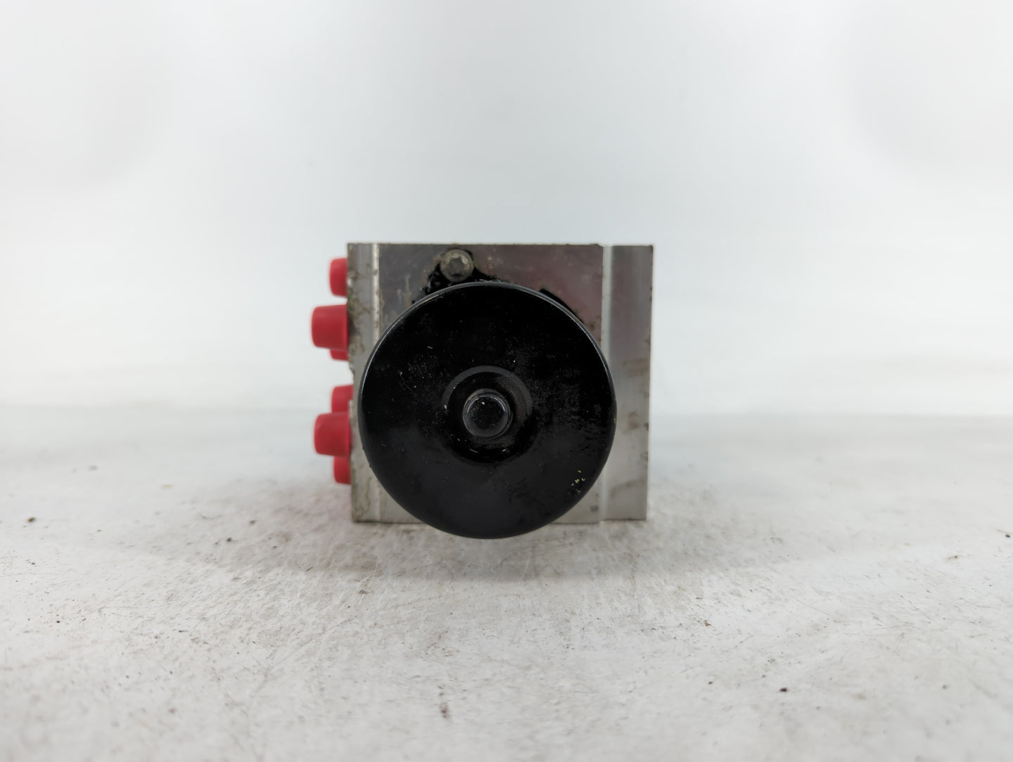2010 Chevrolet Malibu ABS Pump Control Module Replacement P/N:16607212-M 25949990 Fits OEM Used Auto Parts - Oemusedautopart