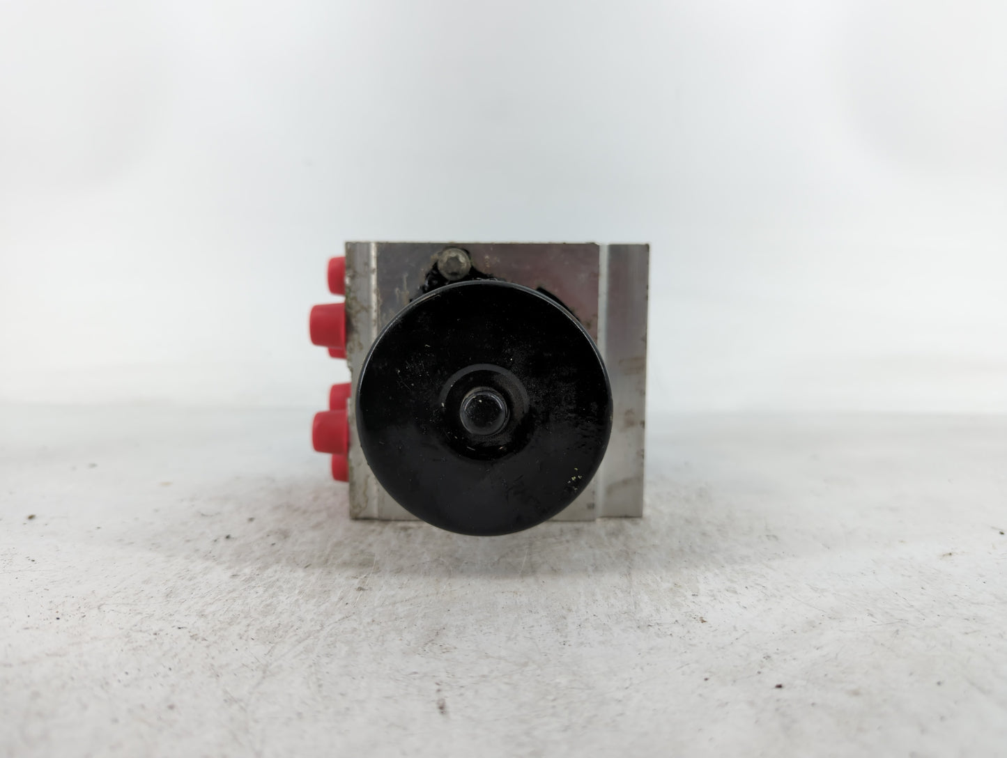 2010 Chevrolet Malibu ABS Pump Control Module Replacement P/N:16607212-M 25949990 Fits OEM Used Auto Parts - Oemusedautopart