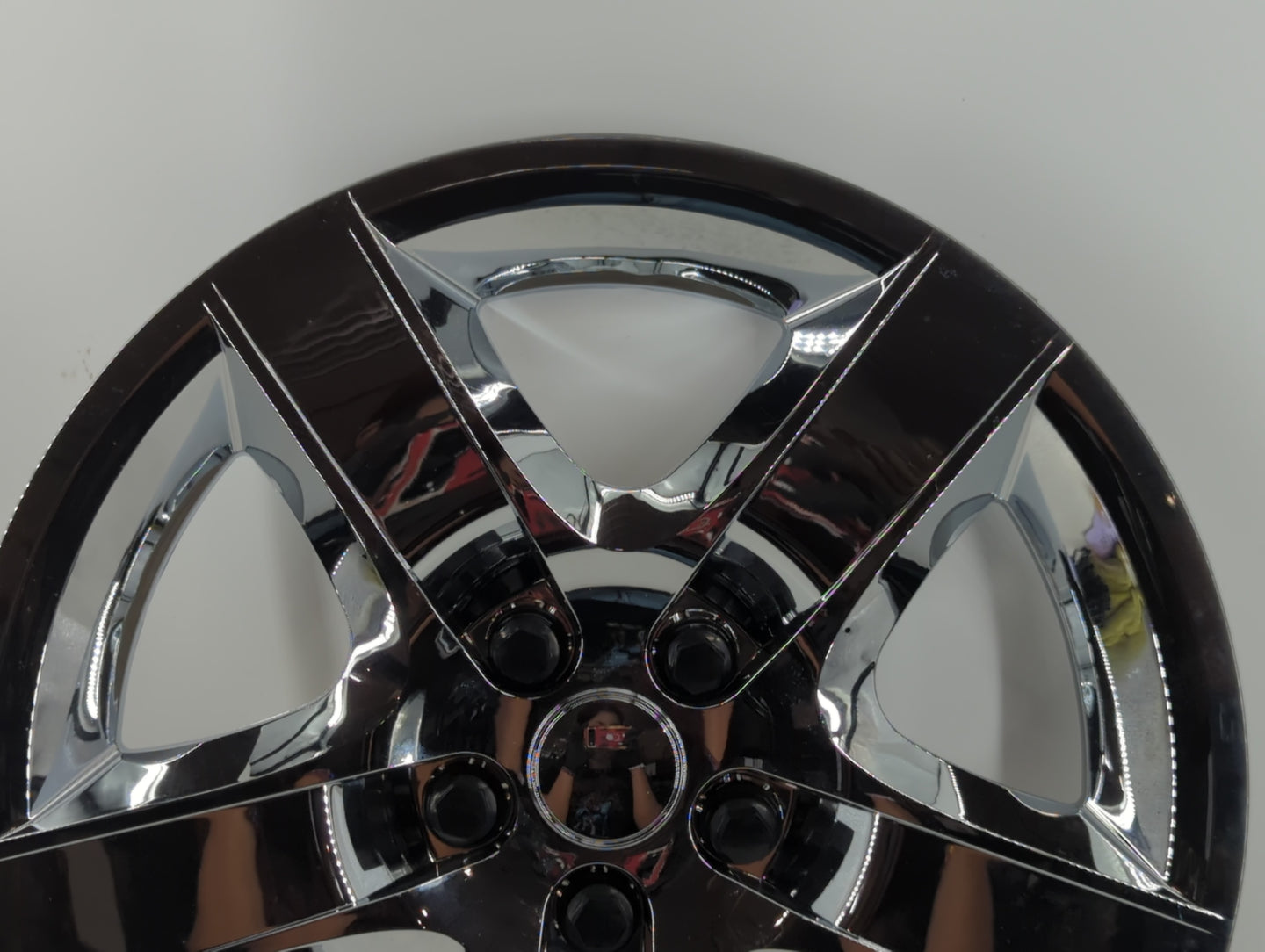 2010 Chevrolet Malibu CENTER WHEEL COVER HUB CAP - Oemusedautoparts1.com