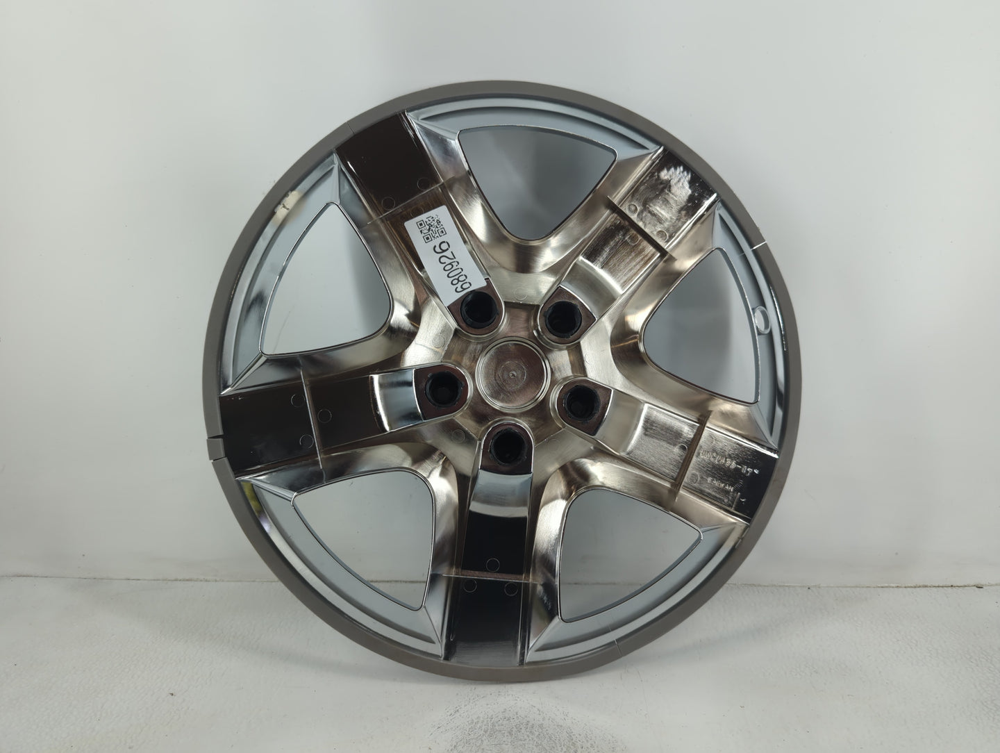 2010 Chevrolet Malibu CENTER WHEEL COVER HUB CAP - Oemusedautoparts1.com