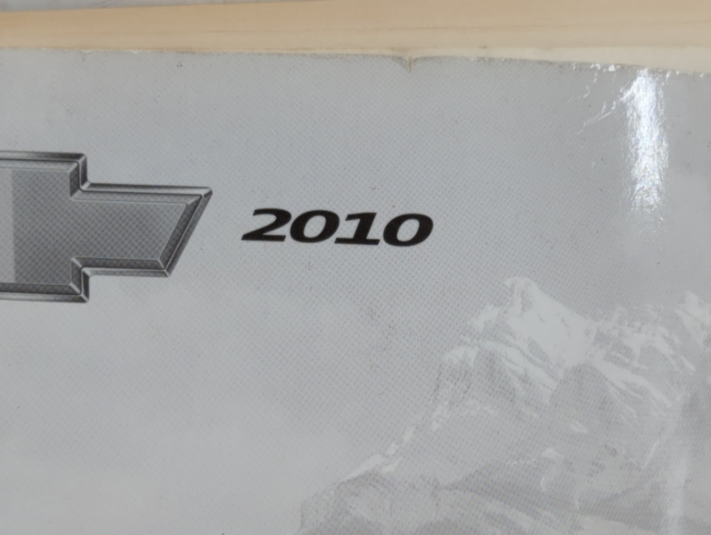 2010 Chevrolet Malibu Owners Manual Book Guide P/N:25852253 A OEM Used Auto Parts - Oemusedautoparts1.com