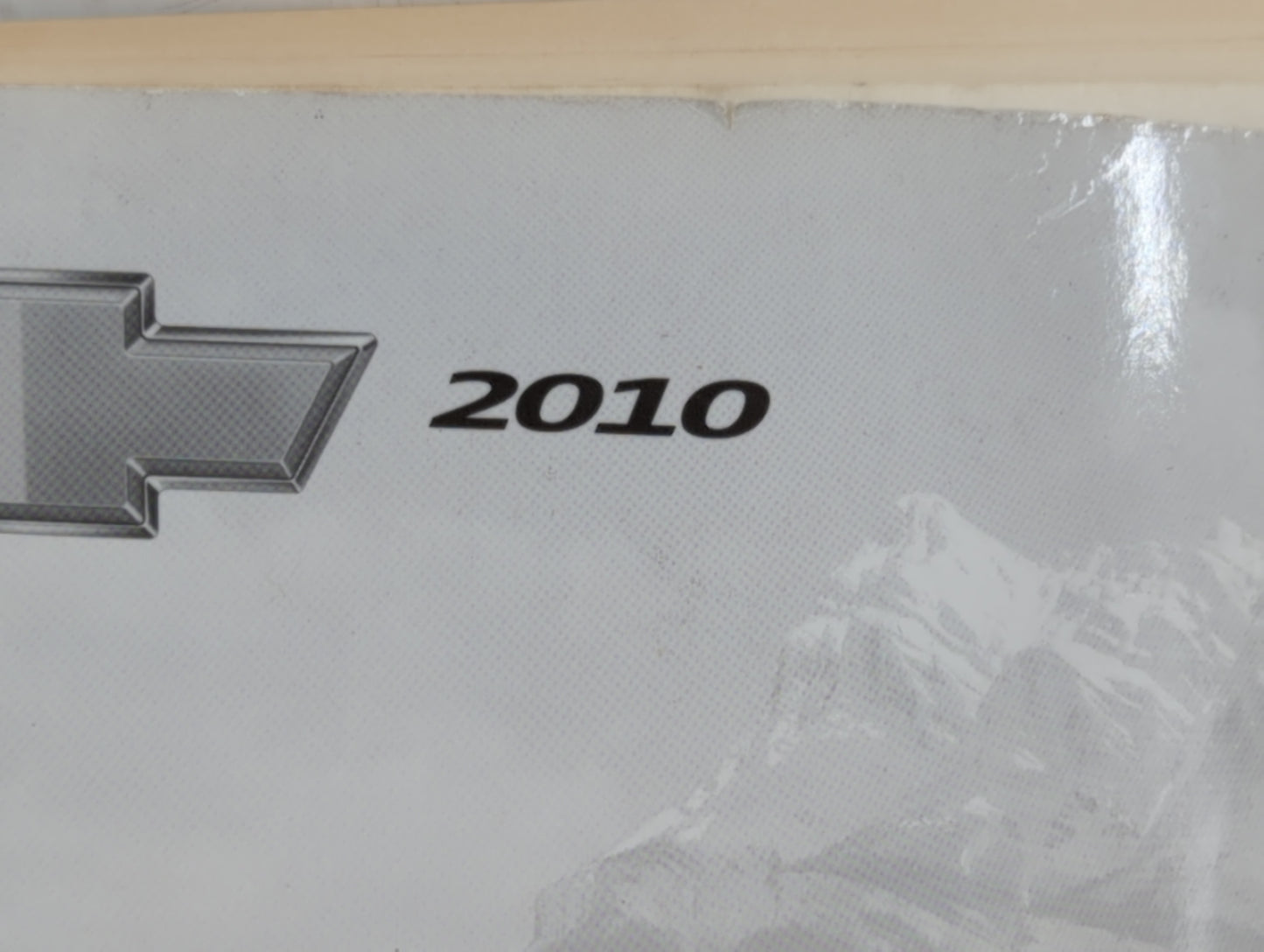 2010 Chevrolet Malibu Owners Manual Book Guide P/N:25852253 A OEM Used Auto Parts - Oemusedautoparts1.com